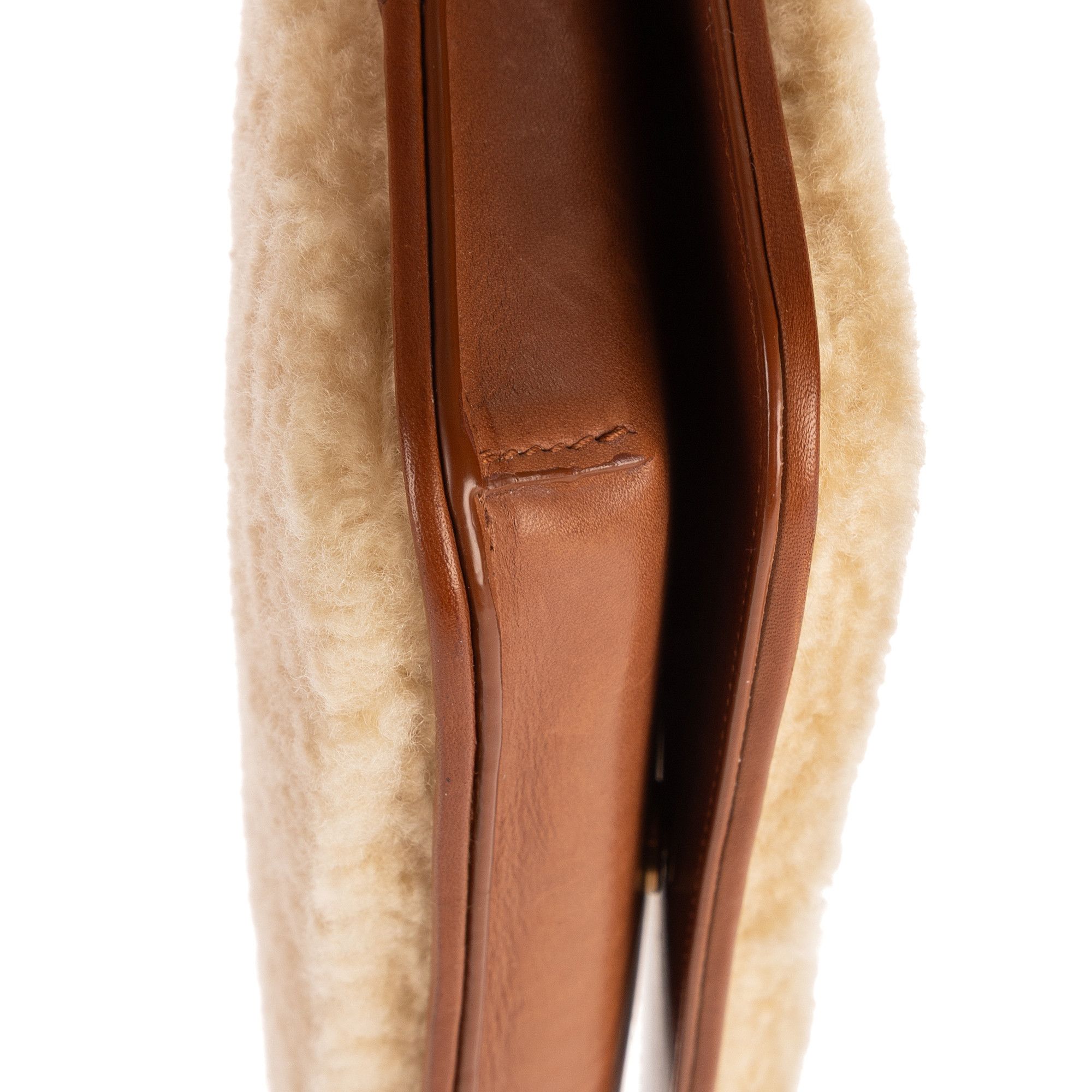 Yves Saint Laurent Loulou Shearling Pochette Mini Size ONE SIZE - 7 Thumbnail