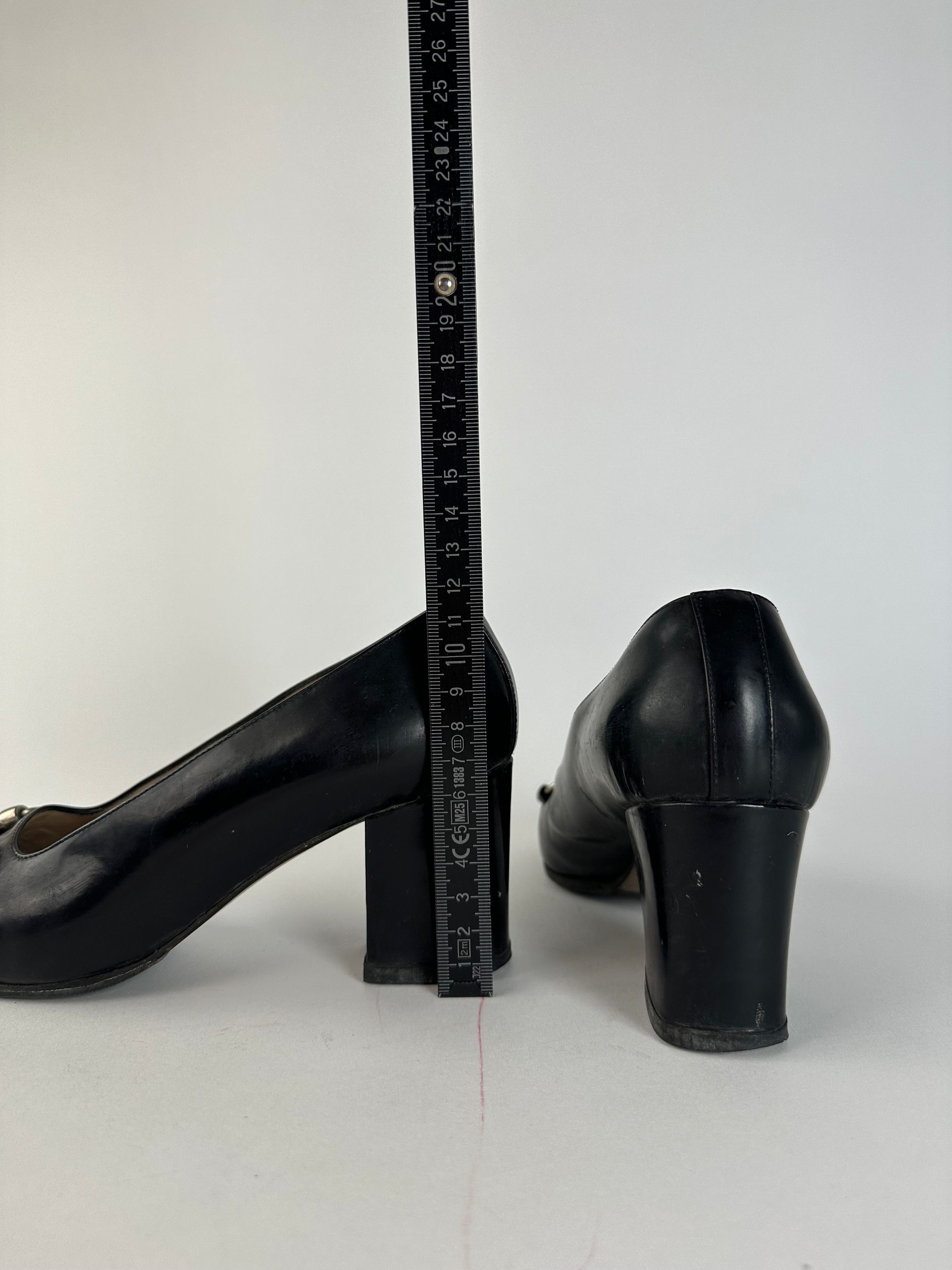 Gucci Vintage Patent Leather Horsebit Pumps EU35,5 Size US 4 / IT 34 - 5 Thumbnail