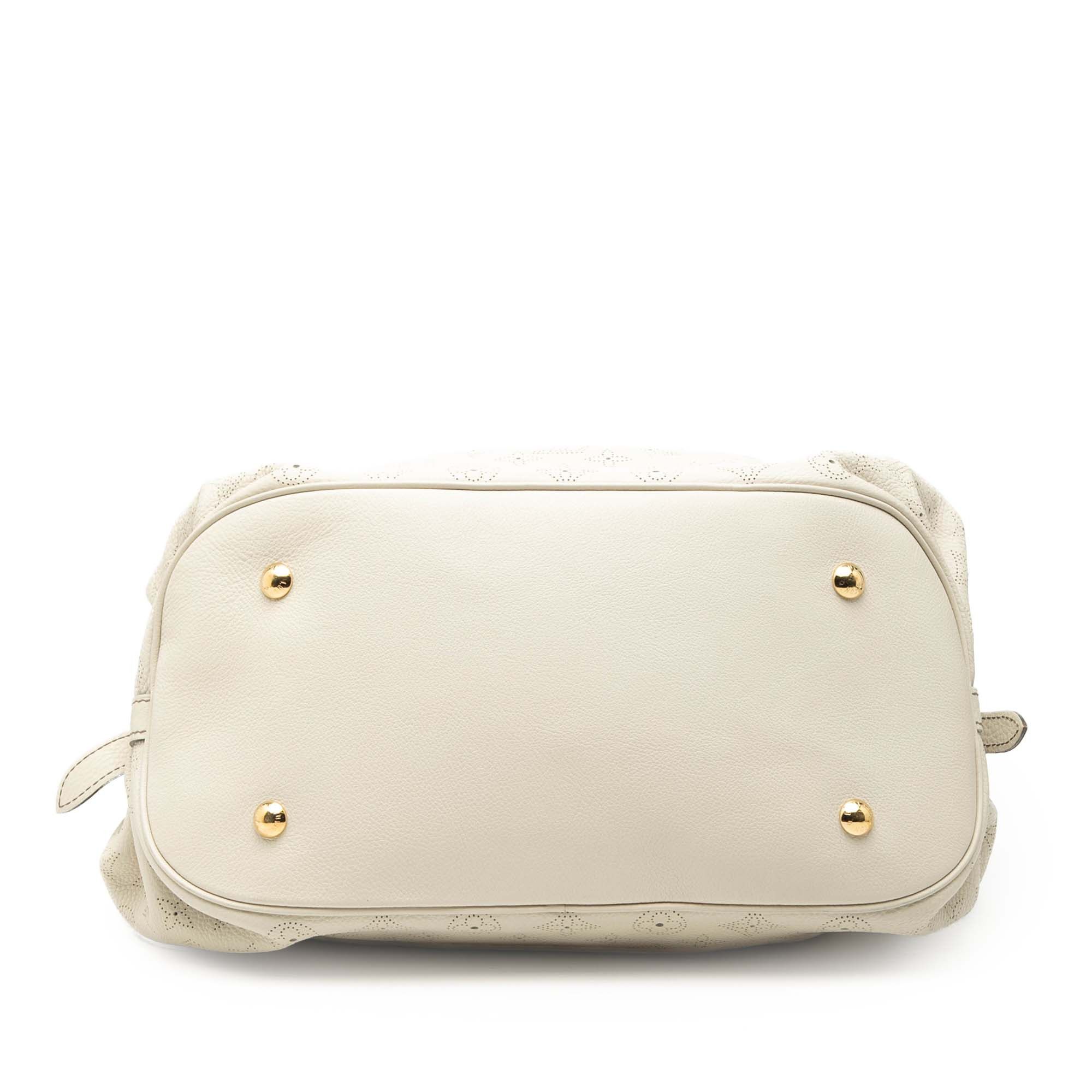 Louis Vuitton Monogram Mahina XL Size ONE SIZE - 3 Thumbnail