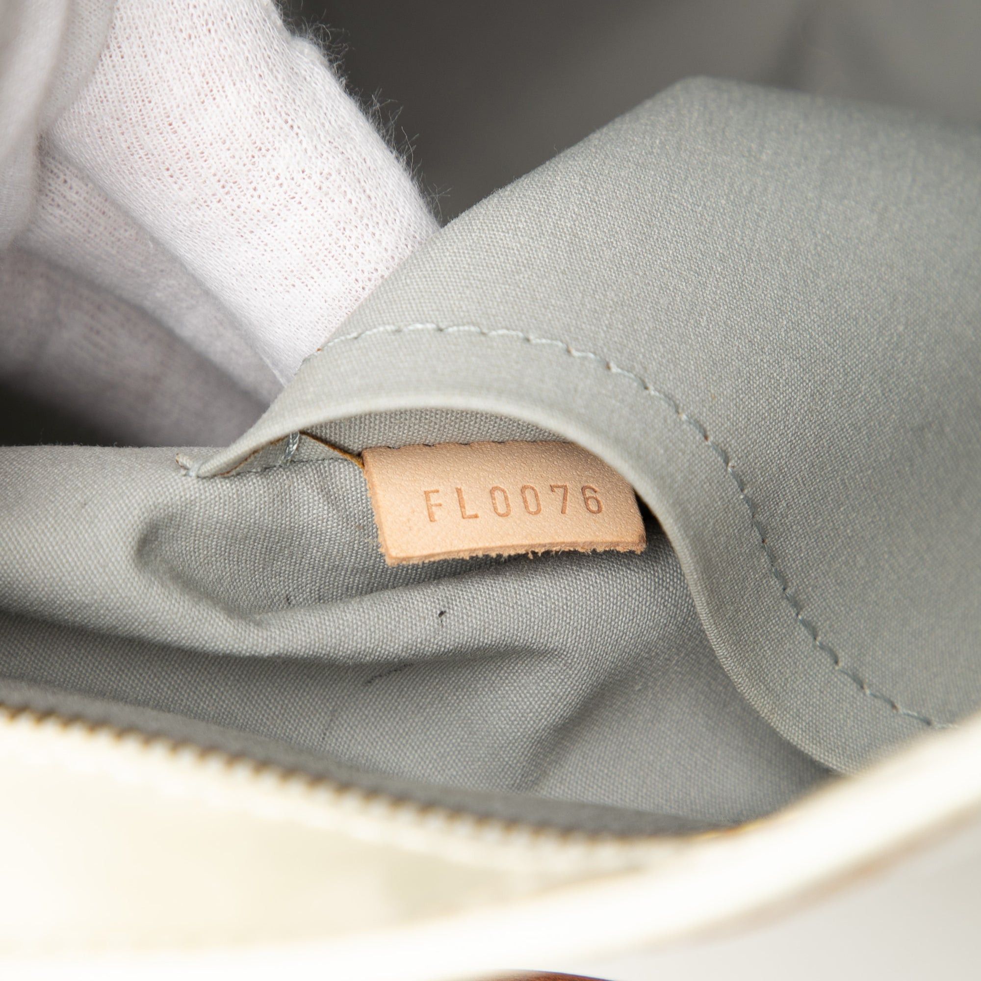 Louis Vuitton Monogram Vernis Brentwood Size ONE SIZE - 6 Thumbnail