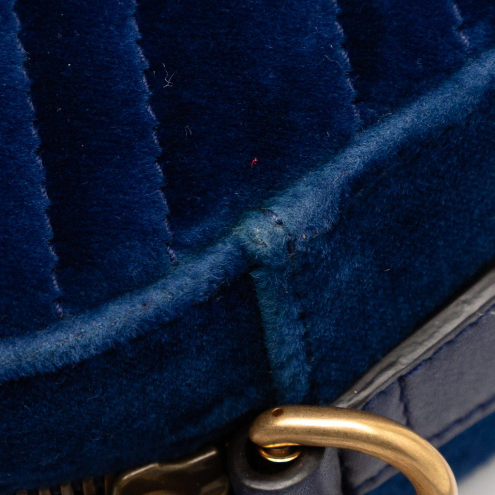 Gucci Small GG Marmont Matelasse Velvet Crossbody Size ONE SIZE - 7 Thumbnail