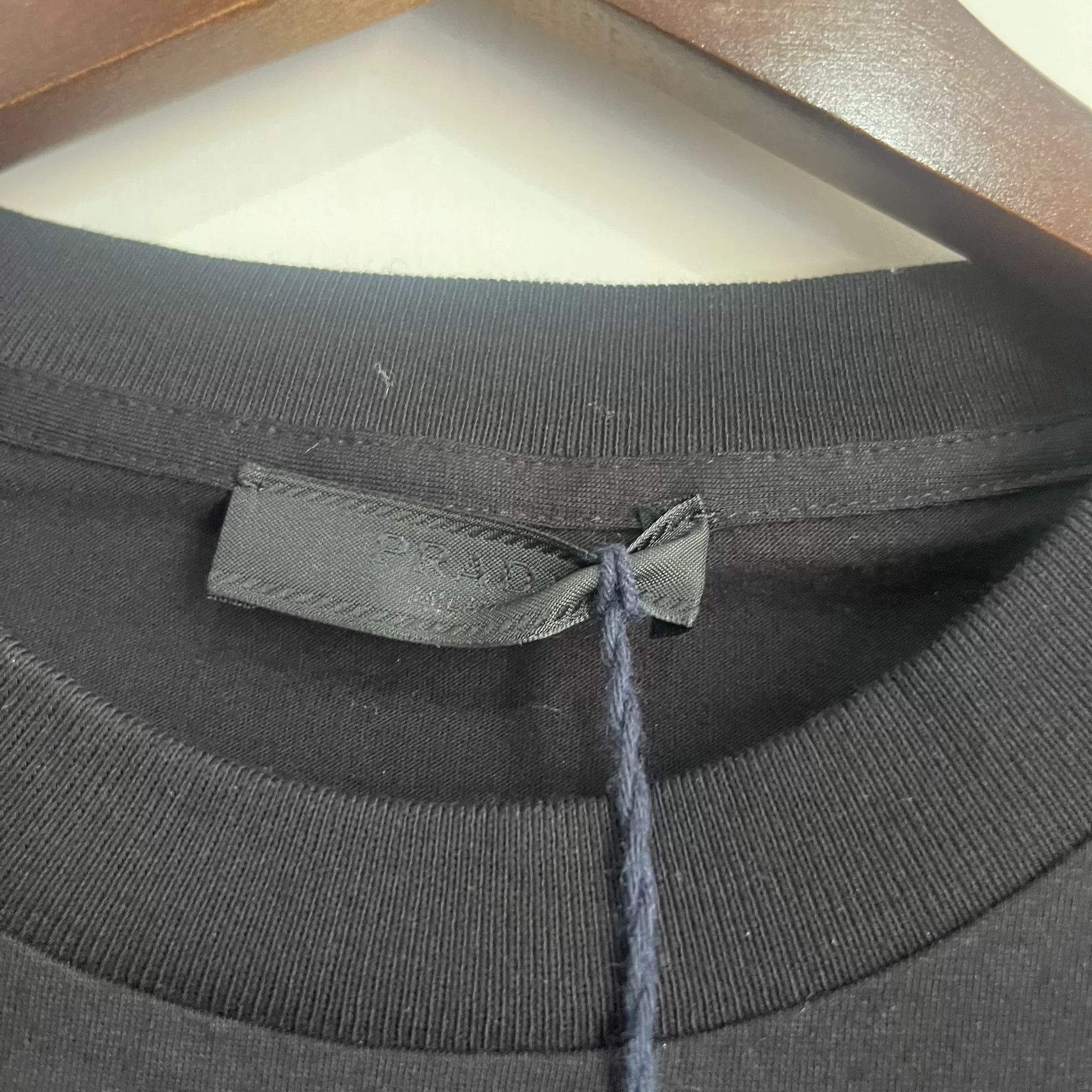 Prada New Prada Black Short Sleeve Tee Size US L / EU 52-54 / 3 - 3 Thumbnail