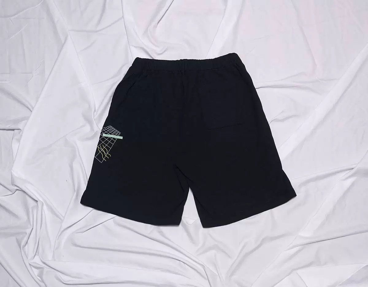 Jun Takahashi UNDERCOVER COTTON SWEAT SHORTS Size US 26 / EU 42 - 2 Thumbnail