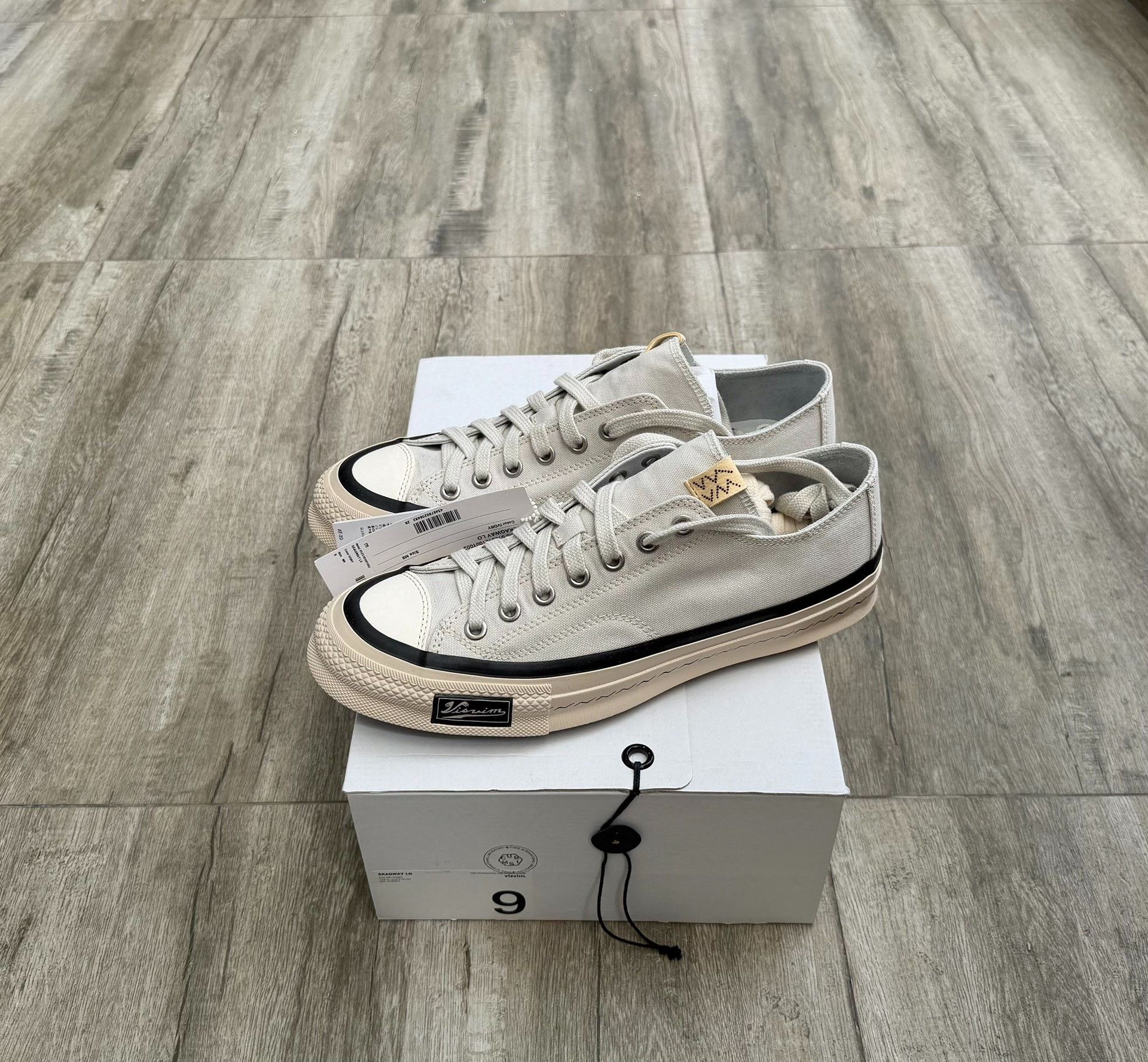 Visvim Visvim Skagway LO Low-Top Canvas Sneakers Size US 9 / EU 42 - 2 Thumbnail