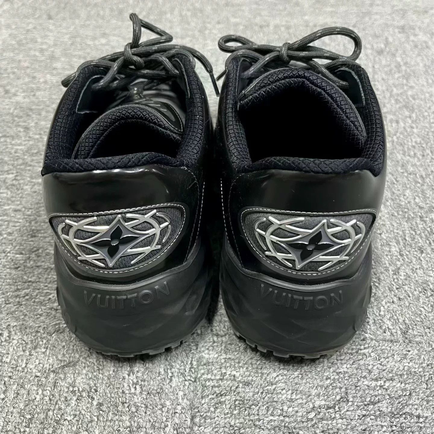 Louis Vuitton Louis Vuitton Black Leather Low-Top Casual Shoes Size US 6 / EU 39 - 3 Thumbnail