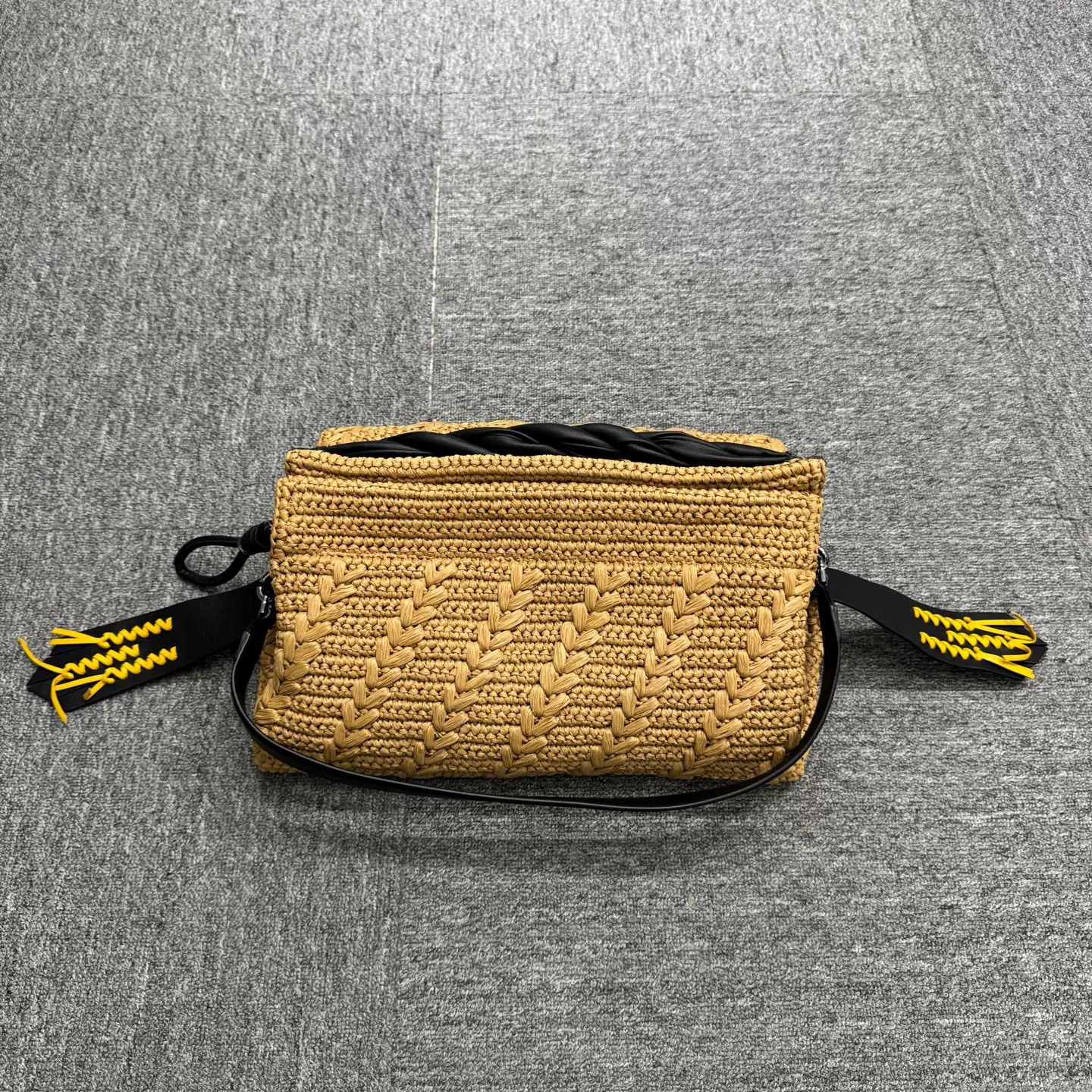 Givenchy Givenchy Woven Bag Size ONE SIZE - 4 Thumbnail