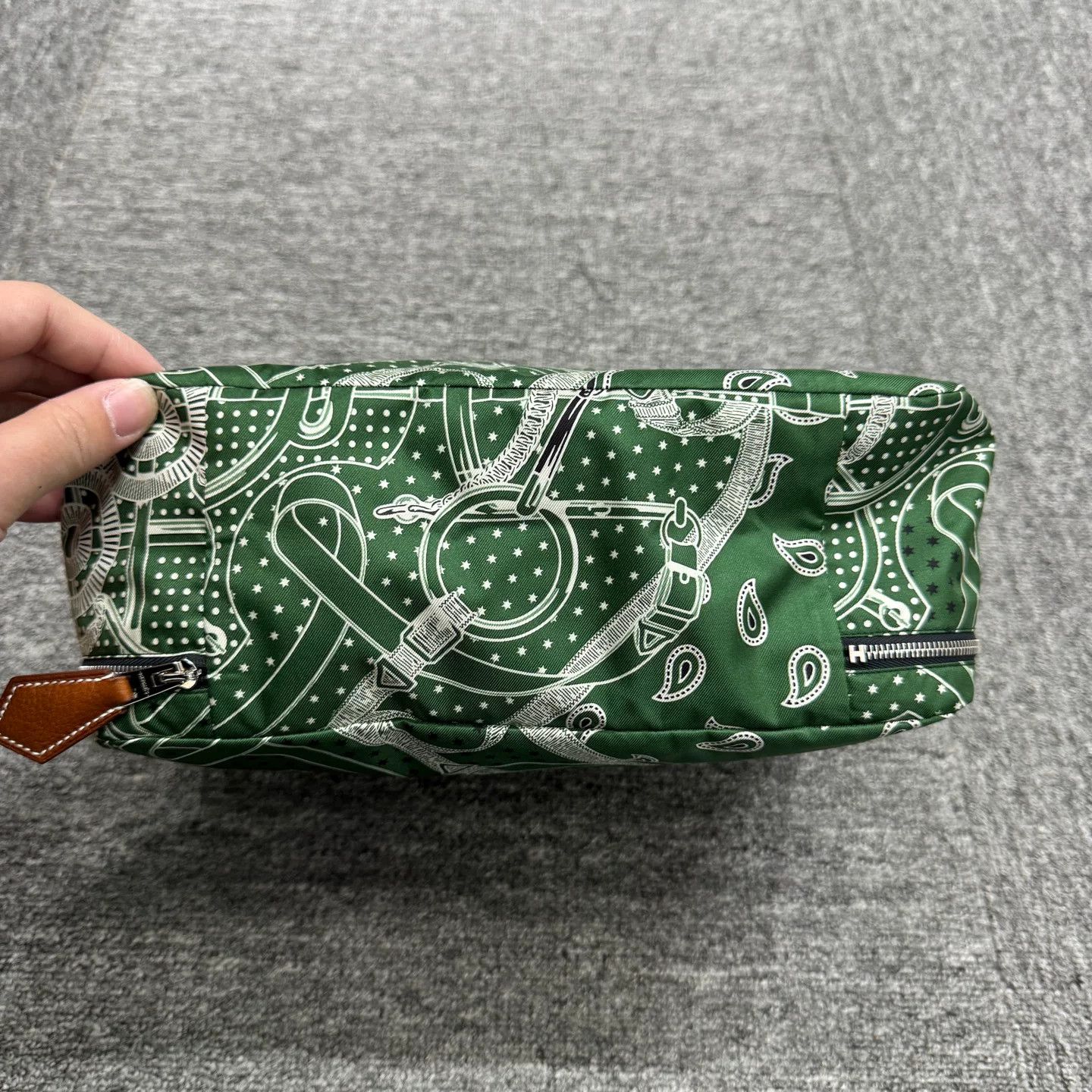 Hermes Hermes 26 Brown Toiletry Bag Size ONE SIZE - 3 Thumbnail