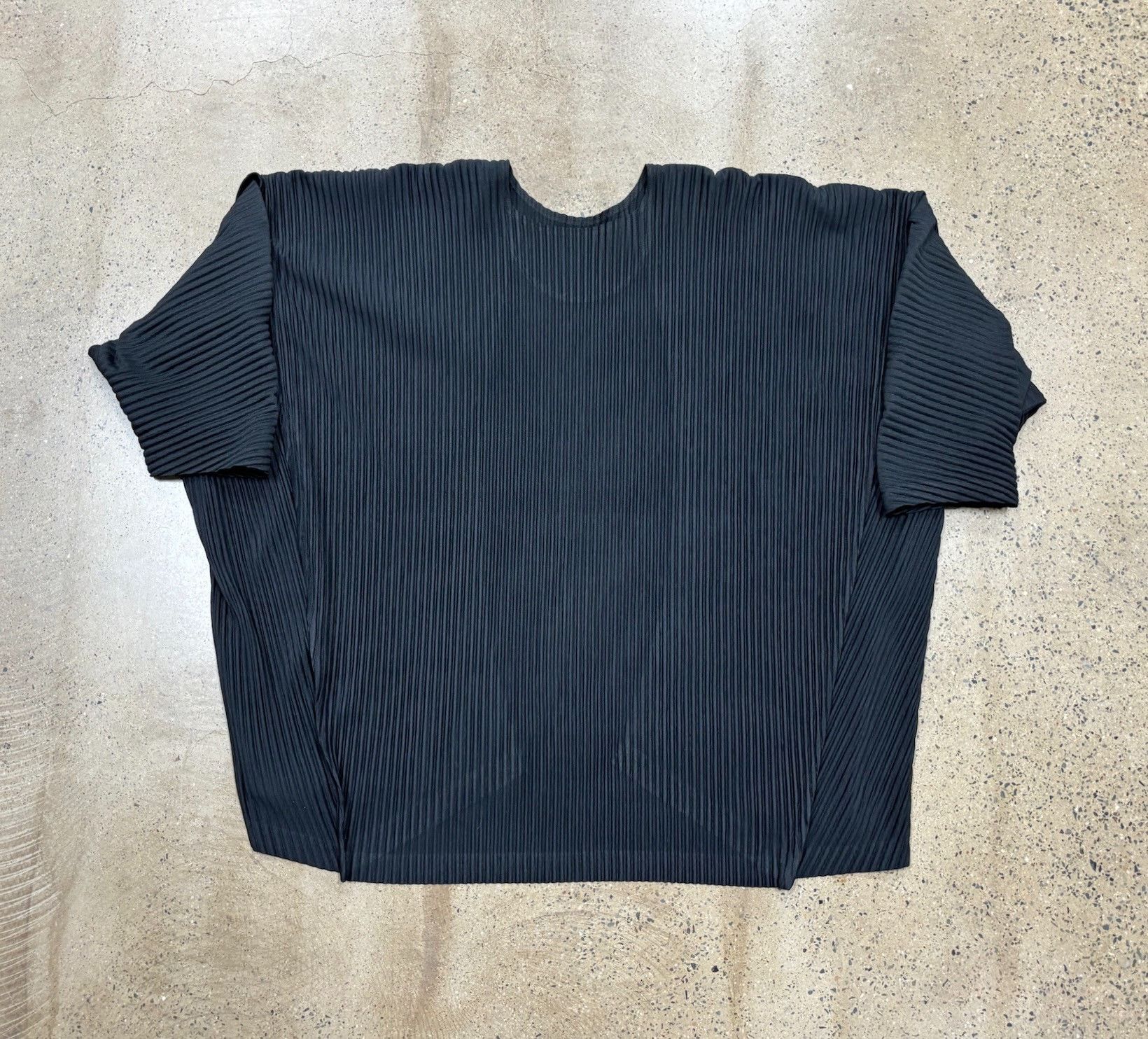 Issey Miyake Issey Miyake Pleated Mid-Sleeve T-Shirt Size US L / EU 52-54 / 3 - 3 Thumbnail