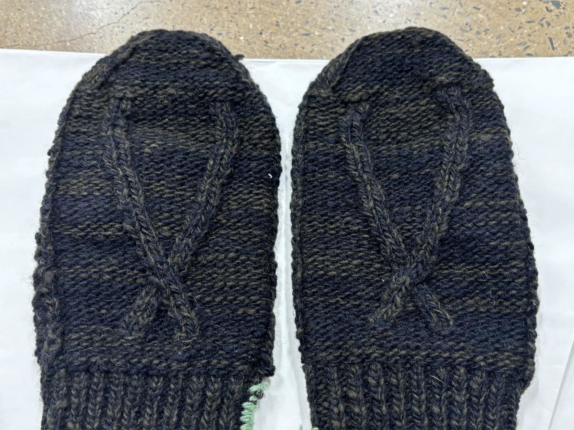 Visvim VISVIM KNIT MITTEN N.D. Size ONE SIZE - 4 Thumbnail