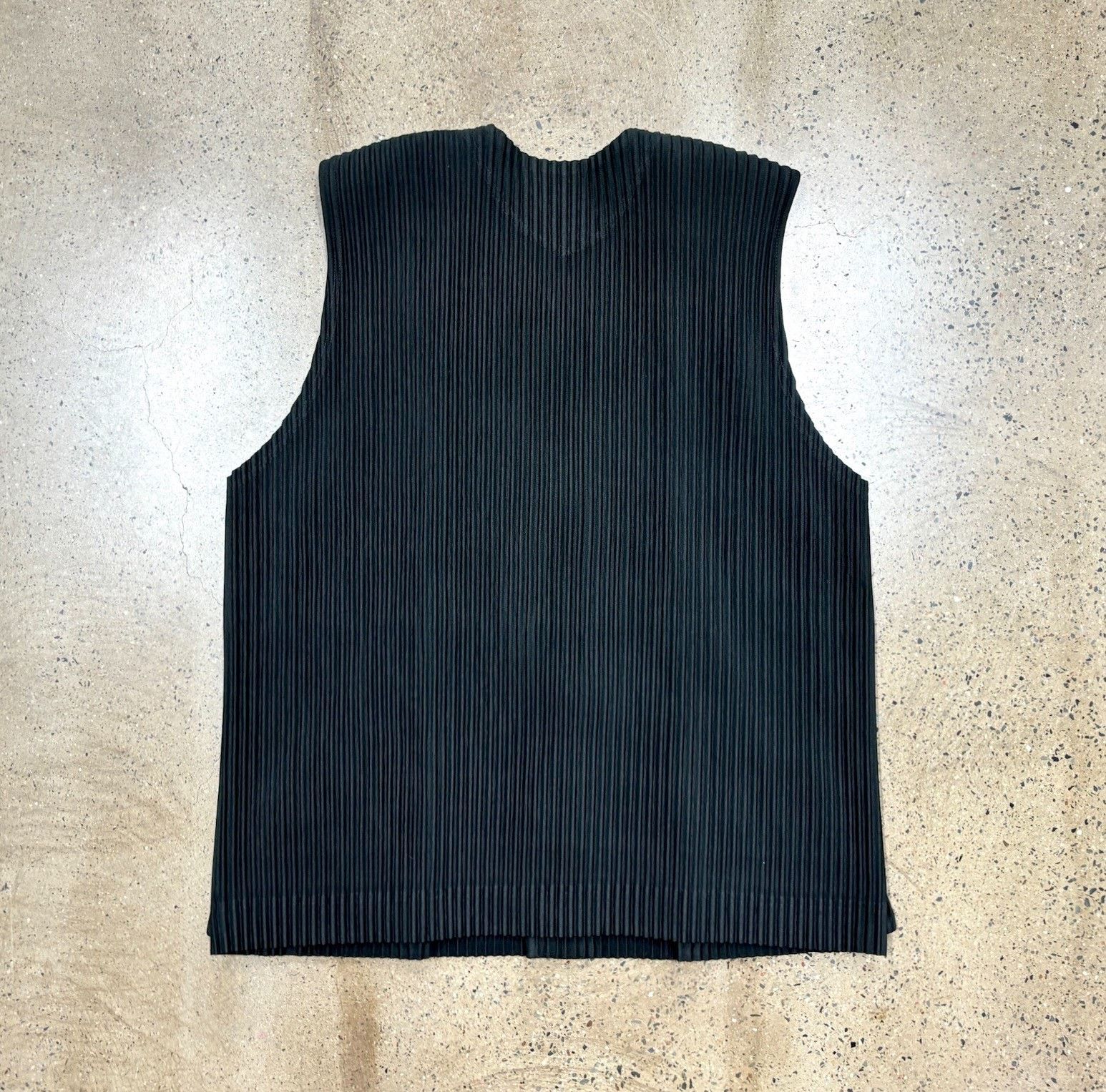 Pleats Please Issey Miyake Issey Miyake Pleated Button Vest Size US L / EU 52-54 / 3 - 4 Thumbnail