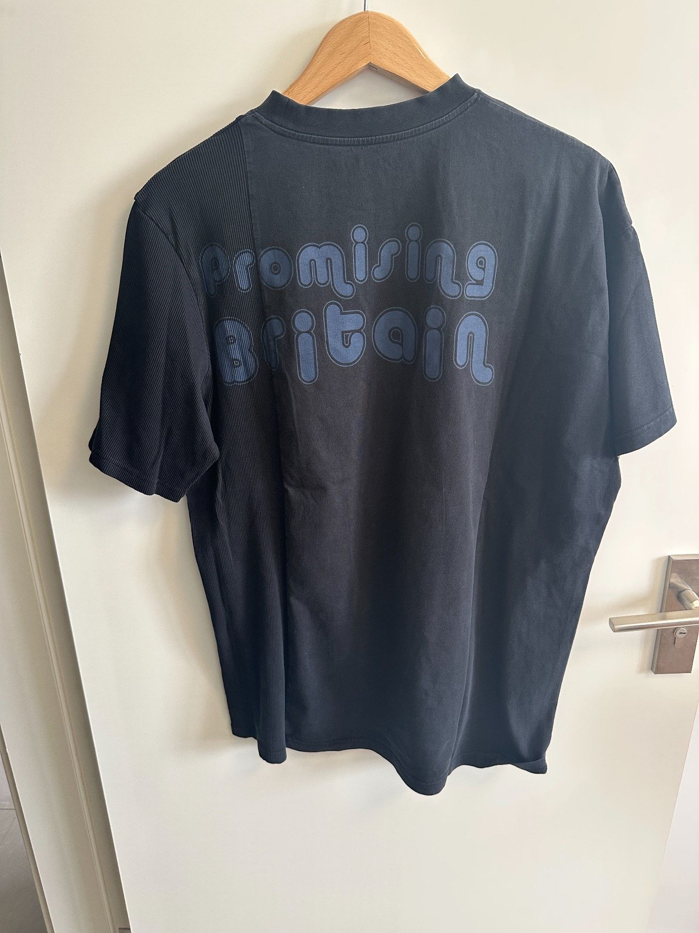 Martine Rose Martine Rose Spliced T-Shirt Size US L / EU 52-54 / 3 - 4 Thumbnail
