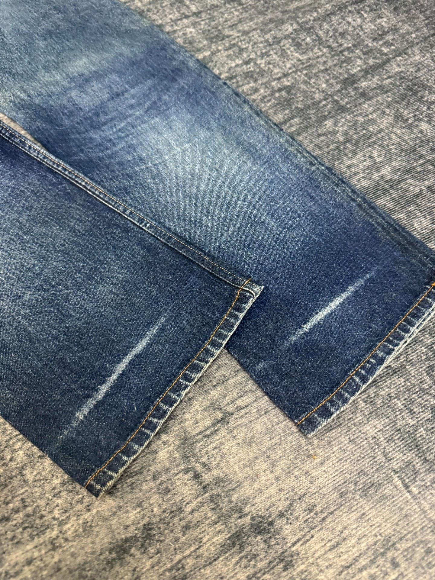 Vintage Vintage HRAMCHM 2000s Washed Blue Jeans Size US 33 - 8 Thumbnail