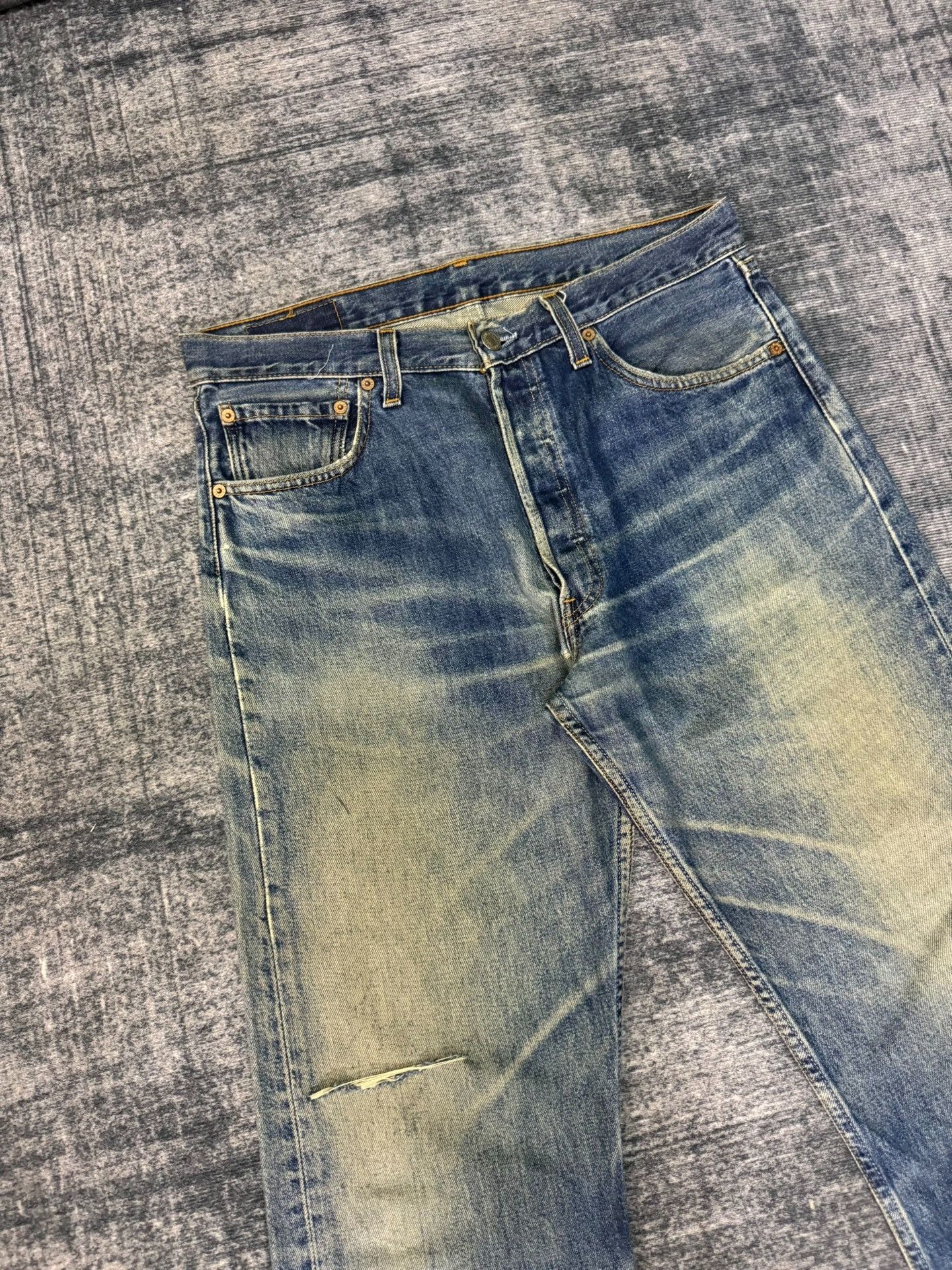 Levi's Vintage Levi's 501 90s Washed Blue Jeans Size US 34 / EU 50 - 2 Thumbnail