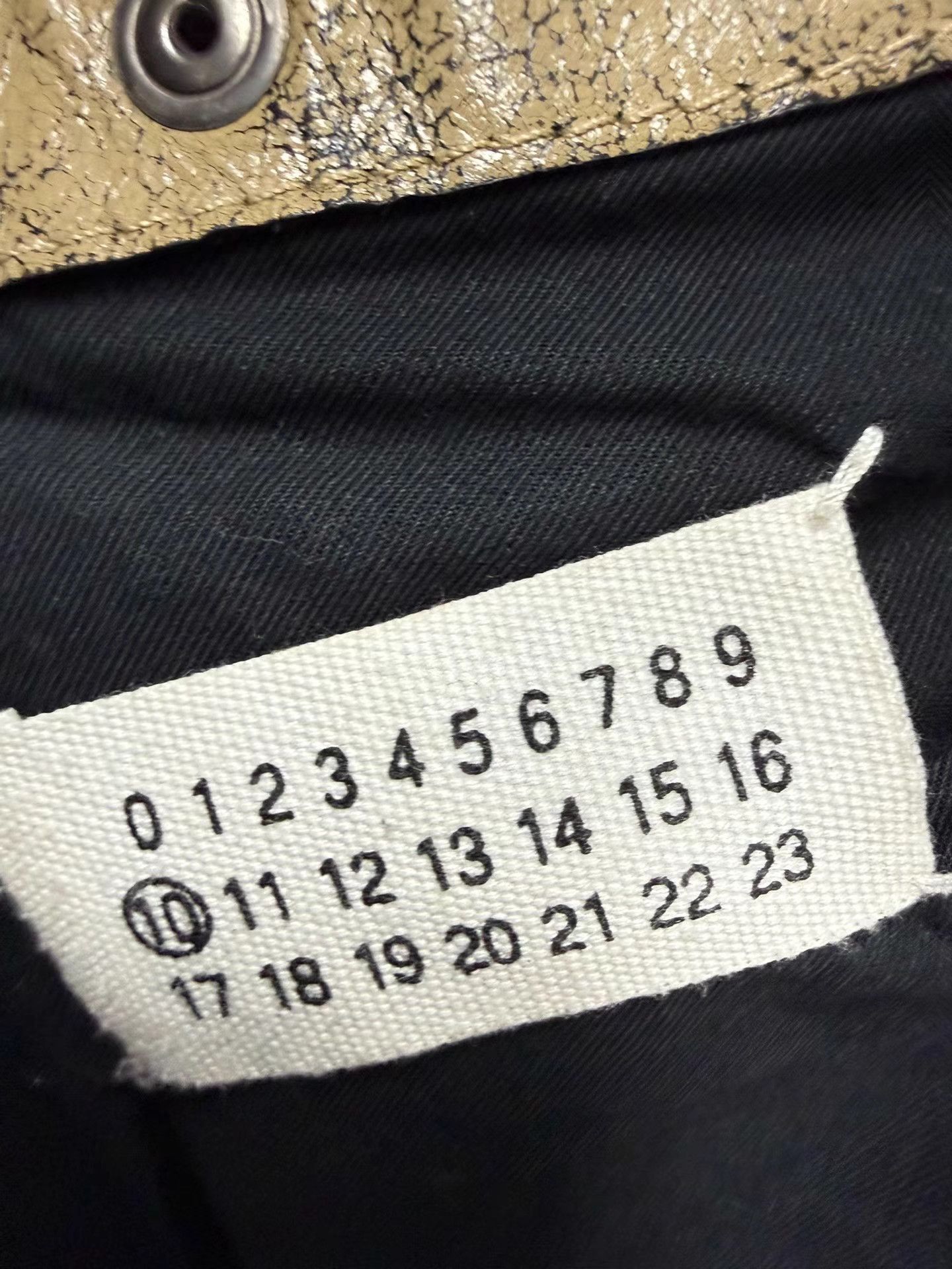 Maison Margiela Beige Leather Jacket with Zip Pockets - Size M Size US M / EU 48-50 / 2 - 5 Thumbnail