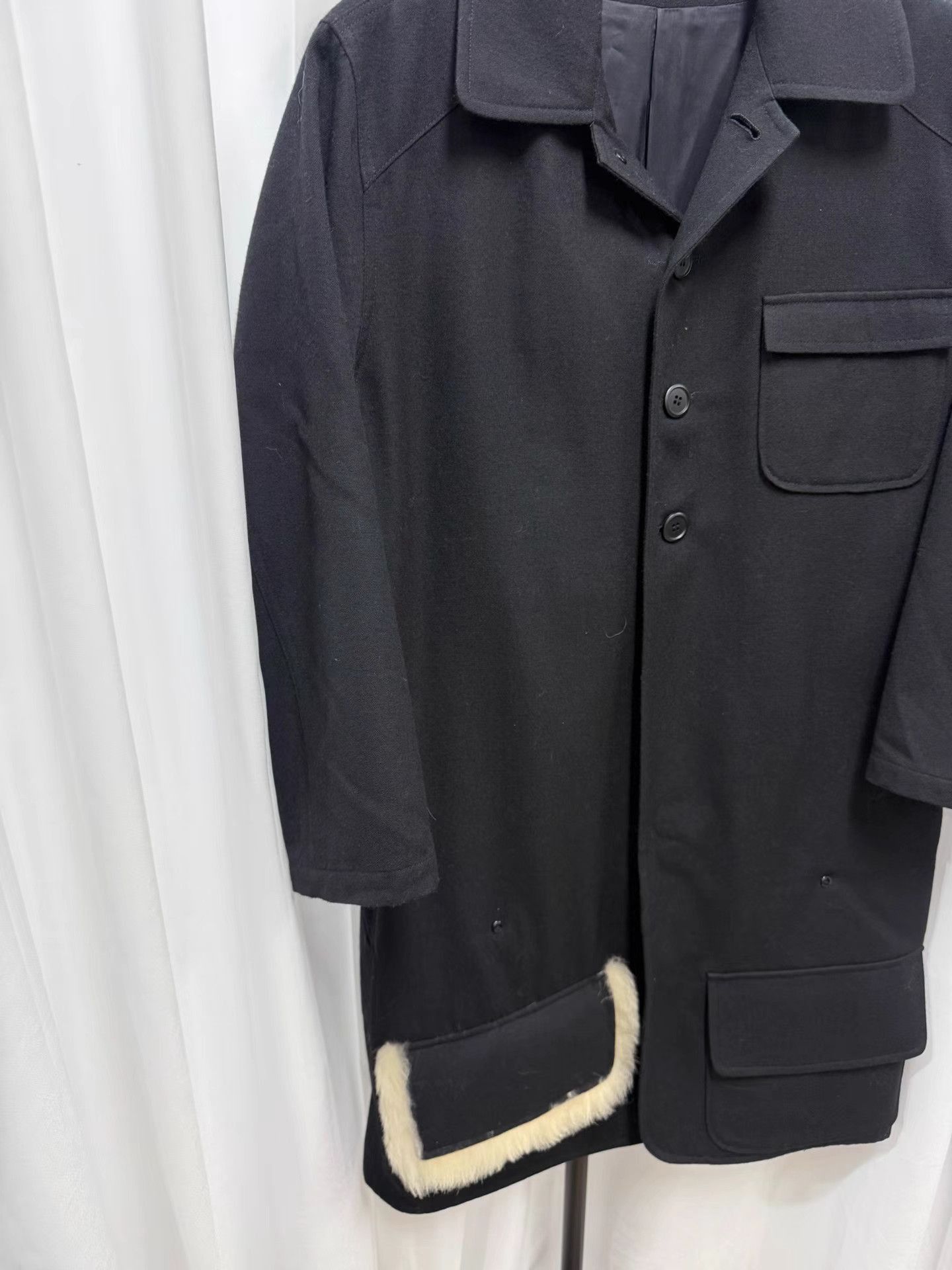 Yohji Yamamoto Black Long Heavy Coat with Fur-Trimmed Pockets Size US M / EU 48-50 / 2 - 2 Thumbnail