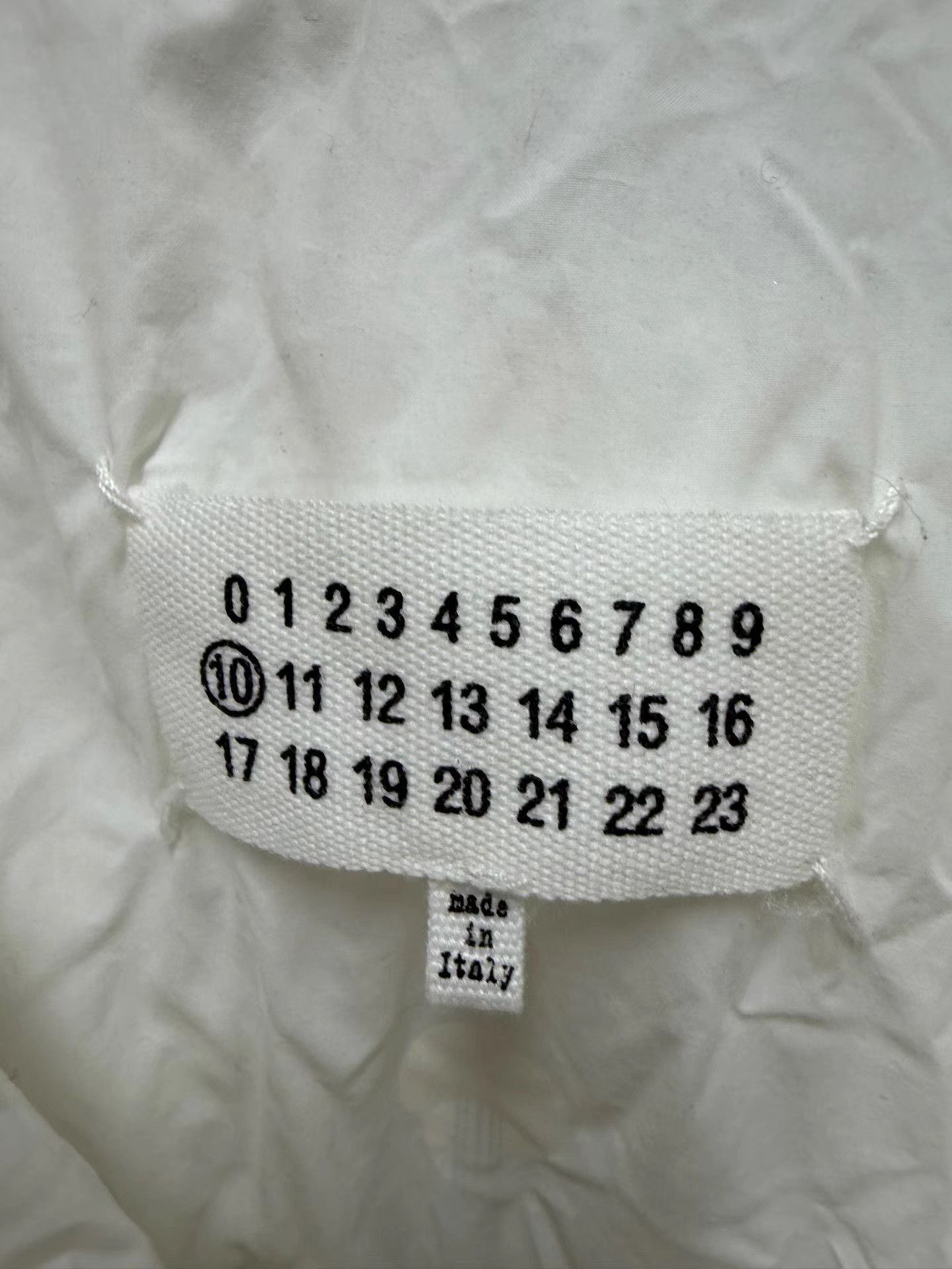 Maison Margiela White Striped Lightweight Jacket Size S Size US S / EU 44-46 / 1 - 5 Thumbnail