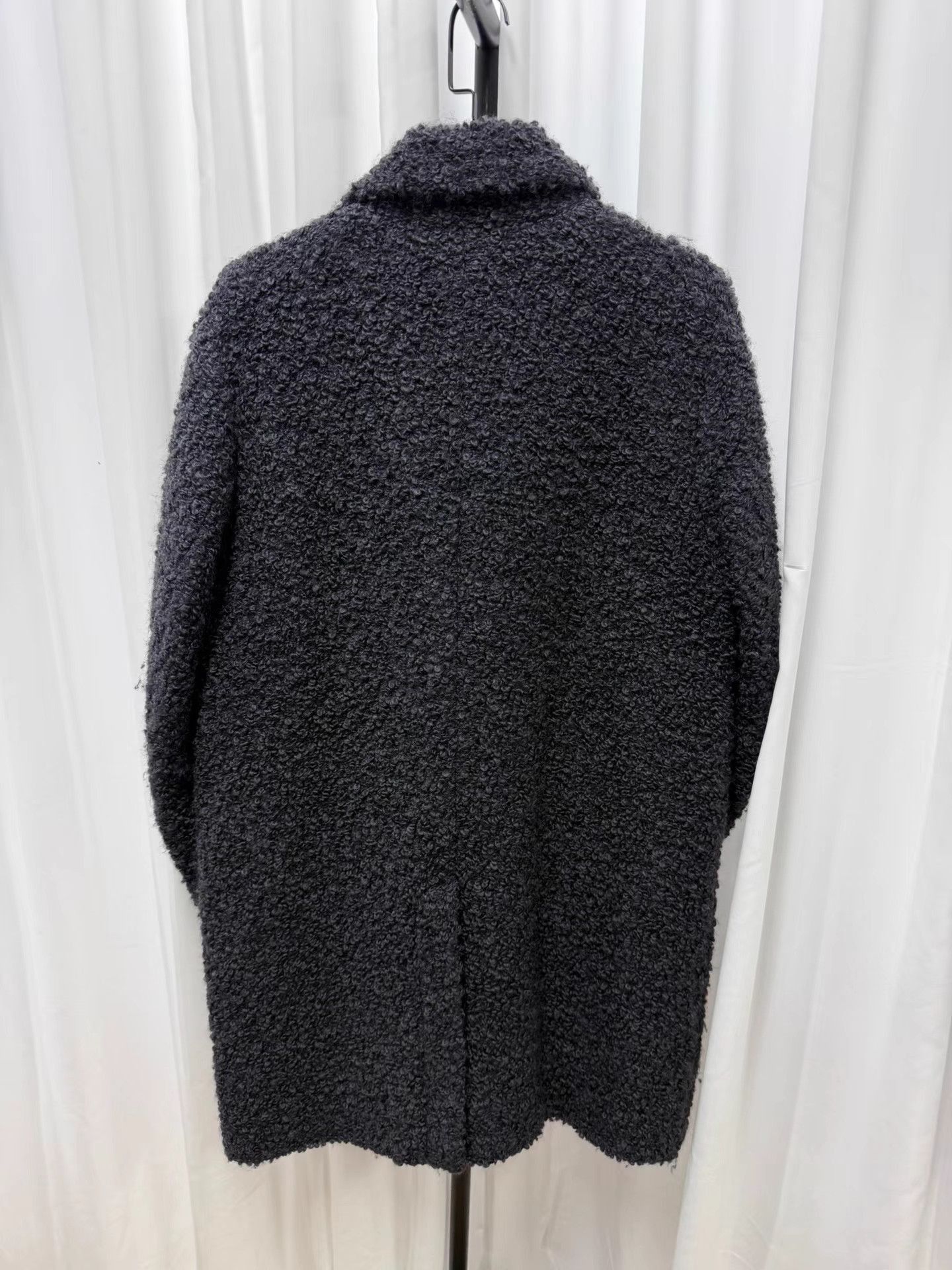 Undercover Black Textured Fuzzy Coat with Button Closure Size US M / EU 48-50 / 2 - 5 Thumbnail