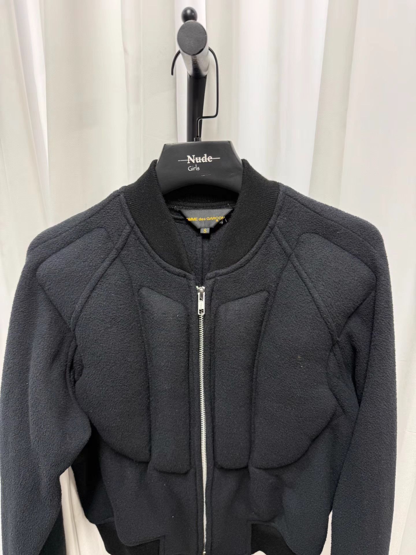 Comme des Garcons Black Bomber Jacket with Textured Design Size US S / EU 44-46 / 1 - 4 Thumbnail