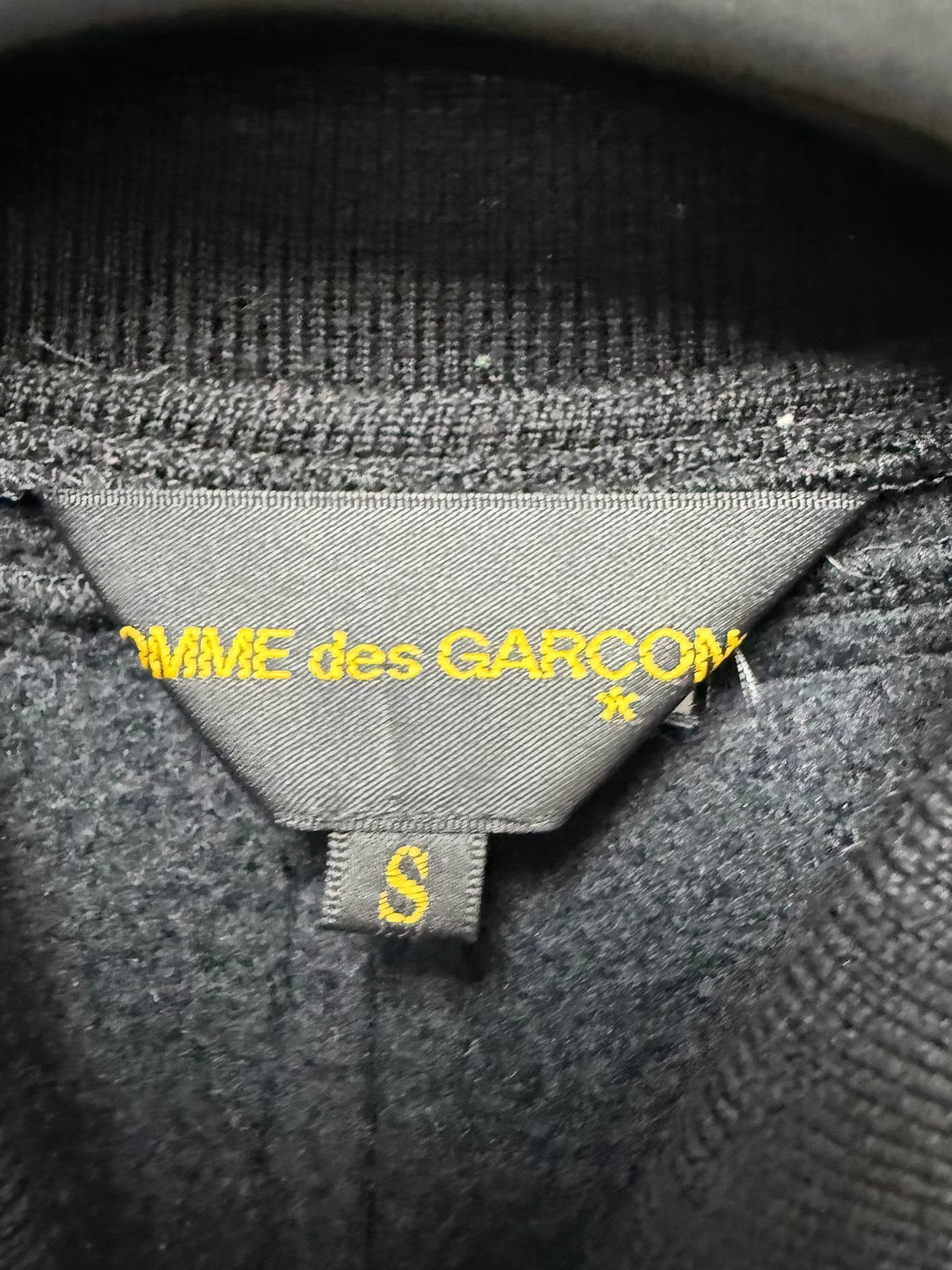 Comme des Garcons Black Bomber Jacket with Textured Design Size US S / EU 44-46 / 1 - 6 Thumbnail