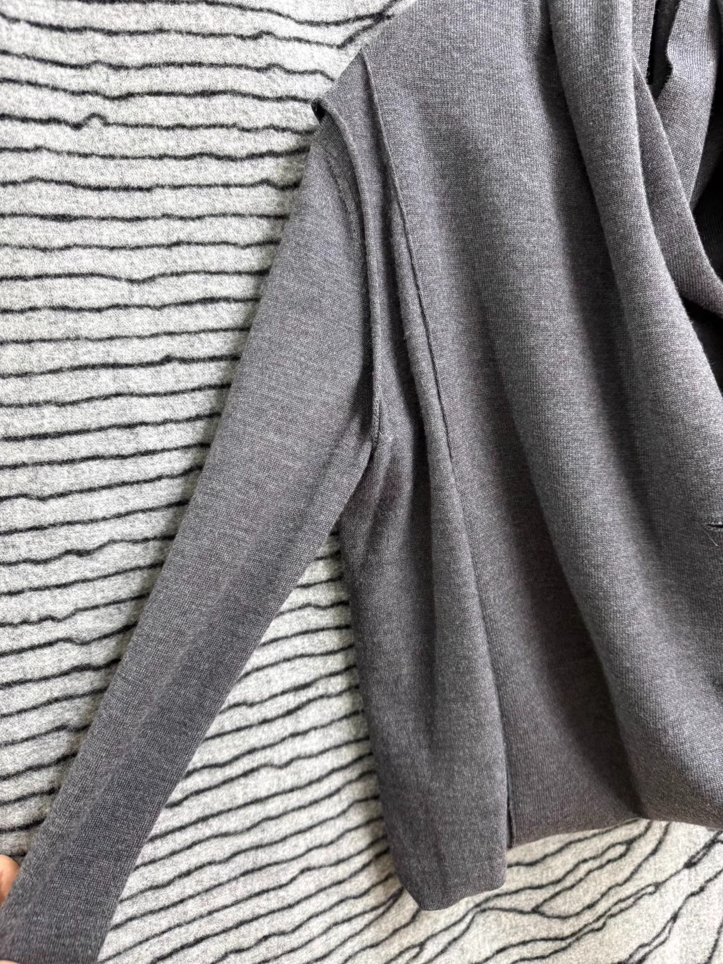 Maison Margiela Gray Longline Open-Front Knit Cardigan Size US S / EU 44-46 / 1 - 6 Thumbnail