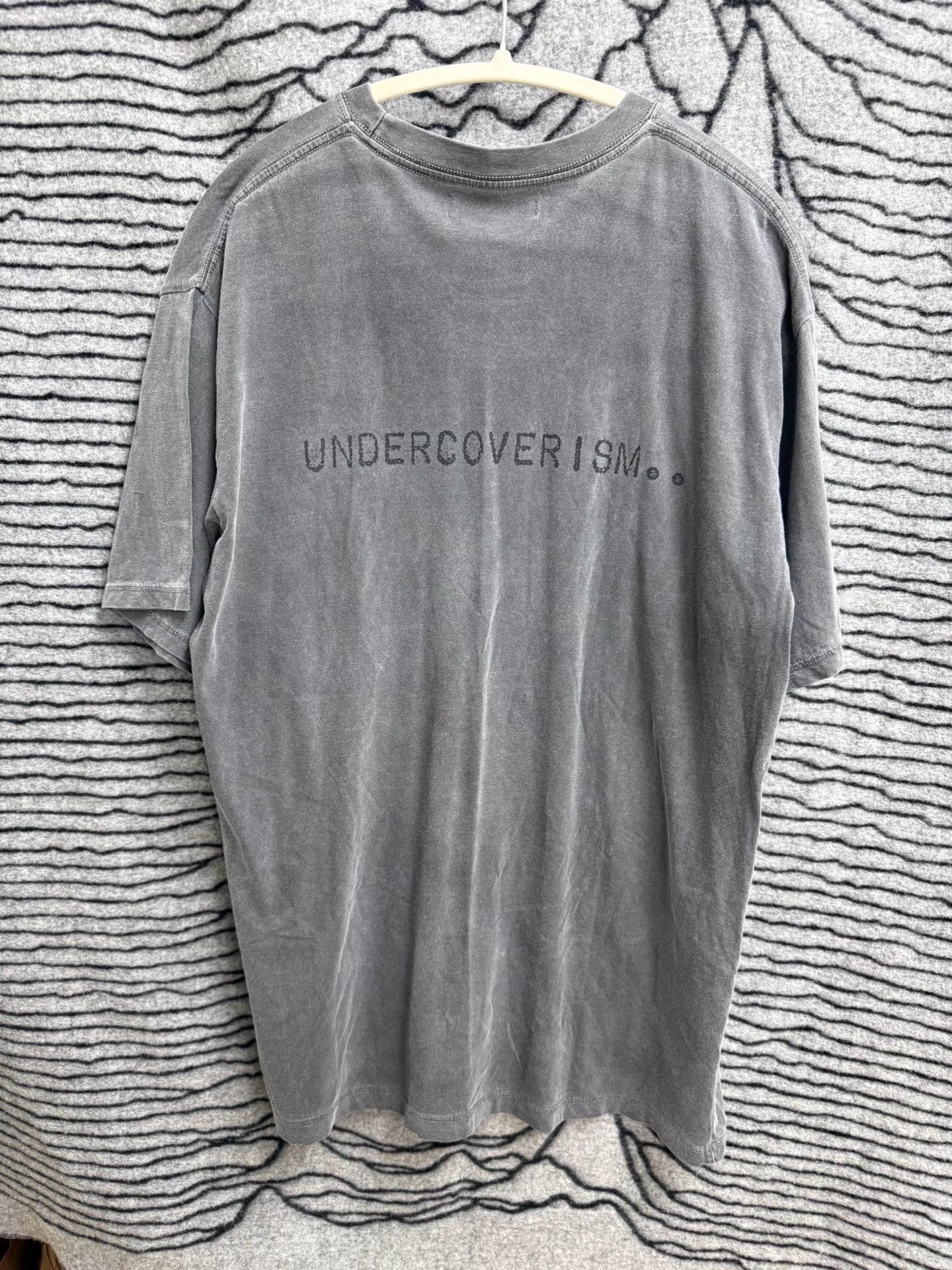 Undercover Gray Short Sleeve Graphic T-Shirt Size US L / EU 52-54 / 3 - 5 Thumbnail