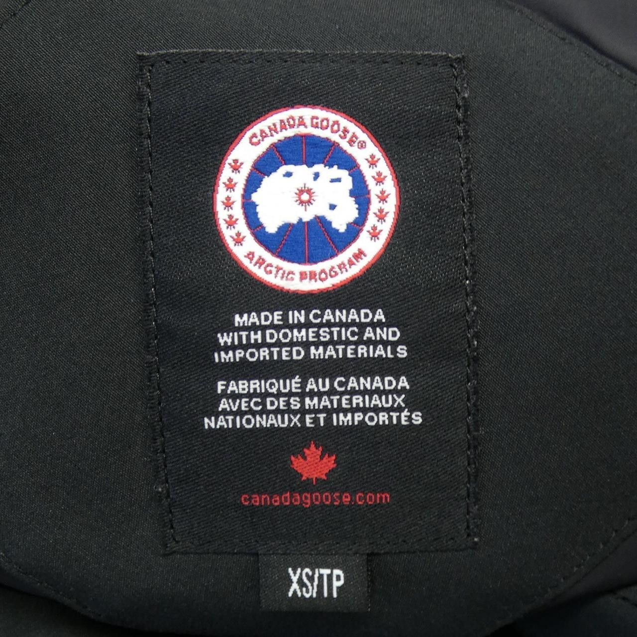Canada Goose Canada Goose Canada Goose Gabriola Down Coat Textile Outerwear 5806L DUTY FREE for USA Size ONE SIZE - 4 Thumbnail