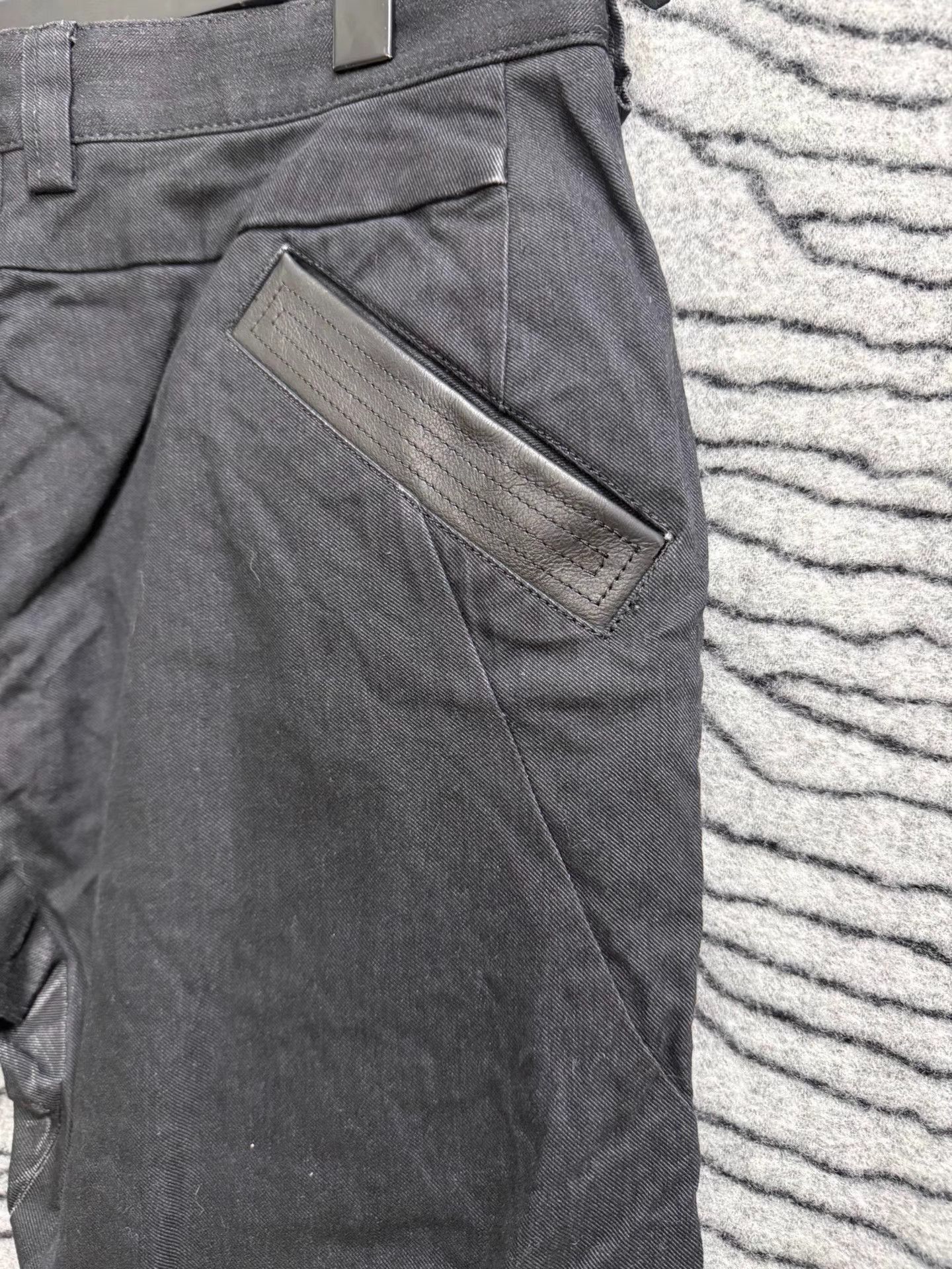 Devoa Gray Casual Pants with Zip Accents Size 34 Size US 34 / EU 50 - 7 Thumbnail