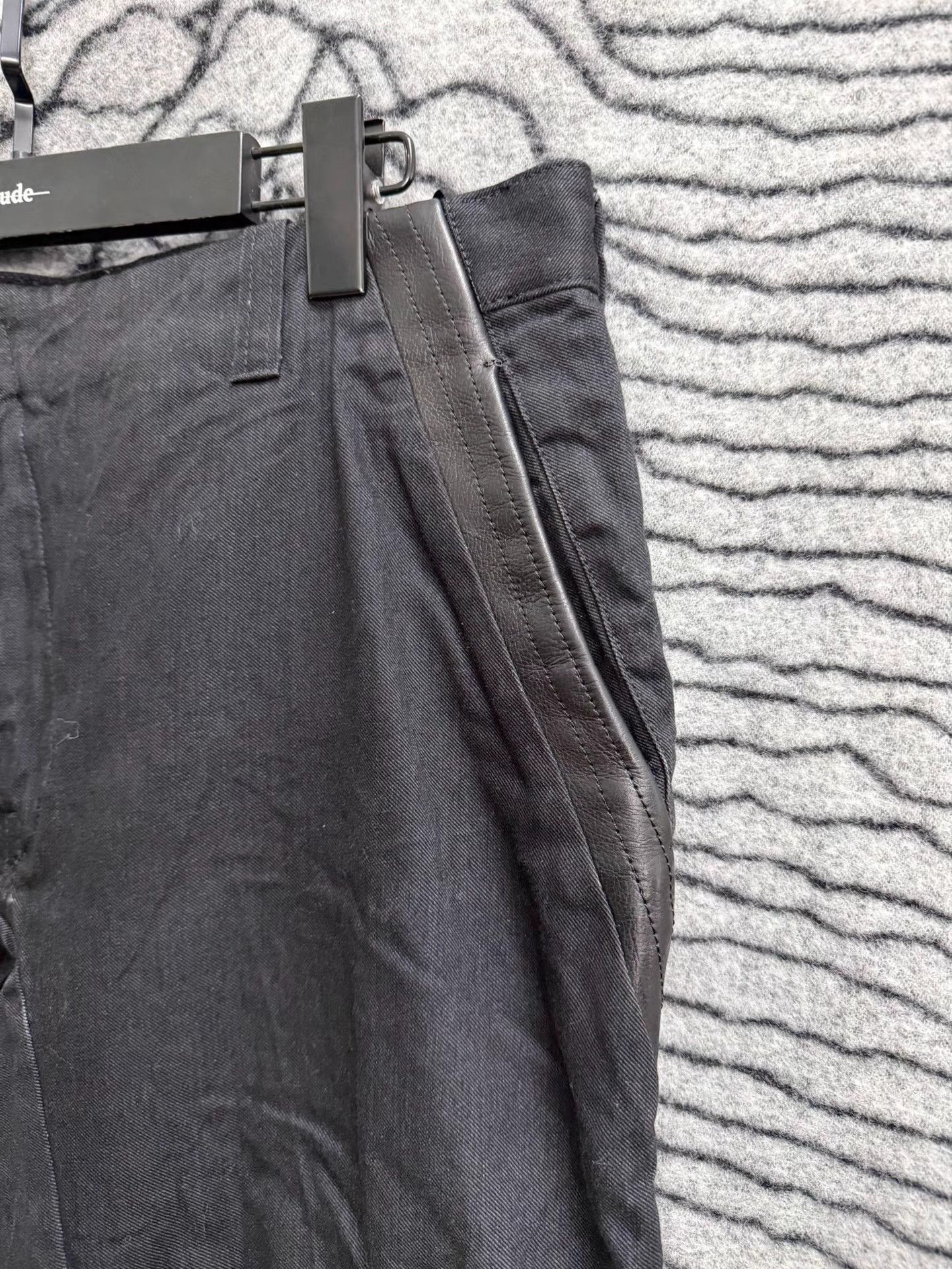 Devoa Gray Casual Pants with Zip Accents Size 34 Size US 34 / EU 50 - 4 Thumbnail
