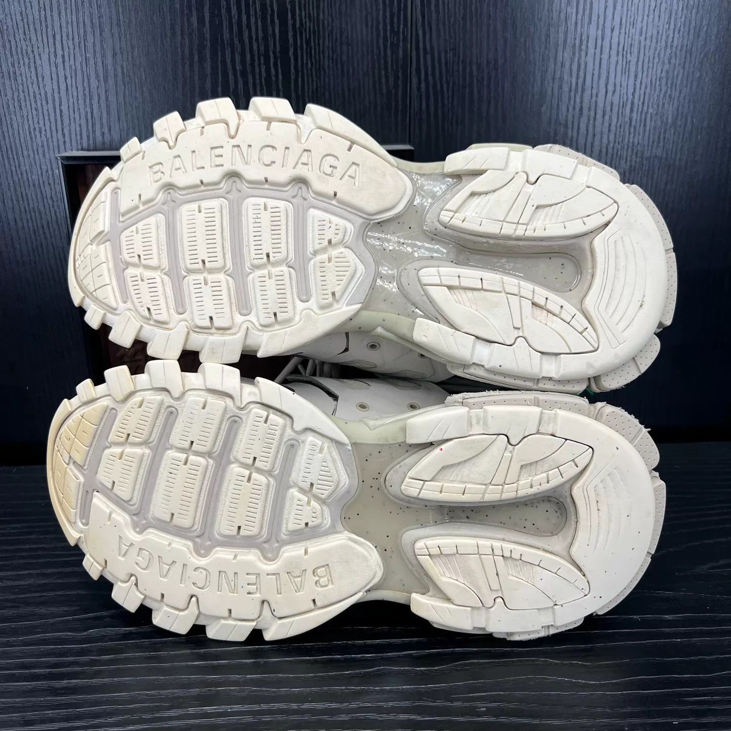 Balenciaga Multi Color Chunky Hitop Sneakers Size 9 Size US 9 / EU 42 - 6 Thumbnail