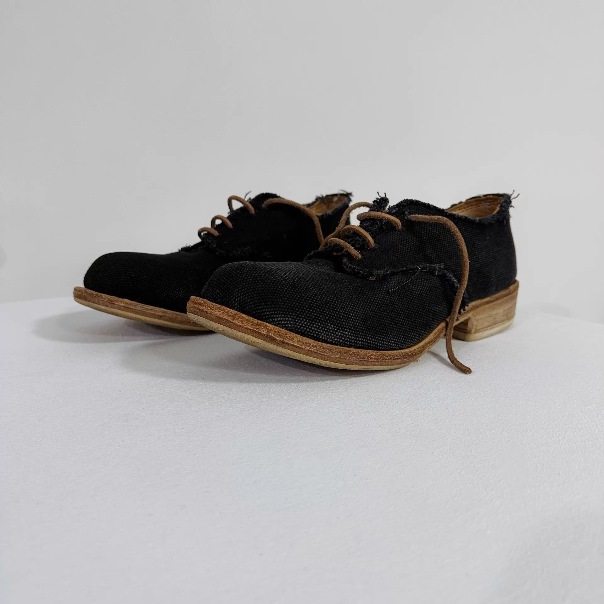 P.R. Patterson Black Low Top Lace-Up Shoes Size 7 Size US 7 / EU 40 - 4 Thumbnail