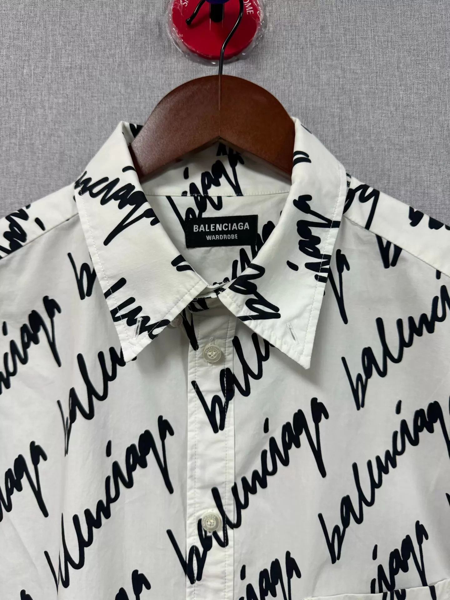 Balenciaga Short Sleeve Script Print Button-Up Shirt Size US M / EU 48-50 / 2 - 4 Thumbnail