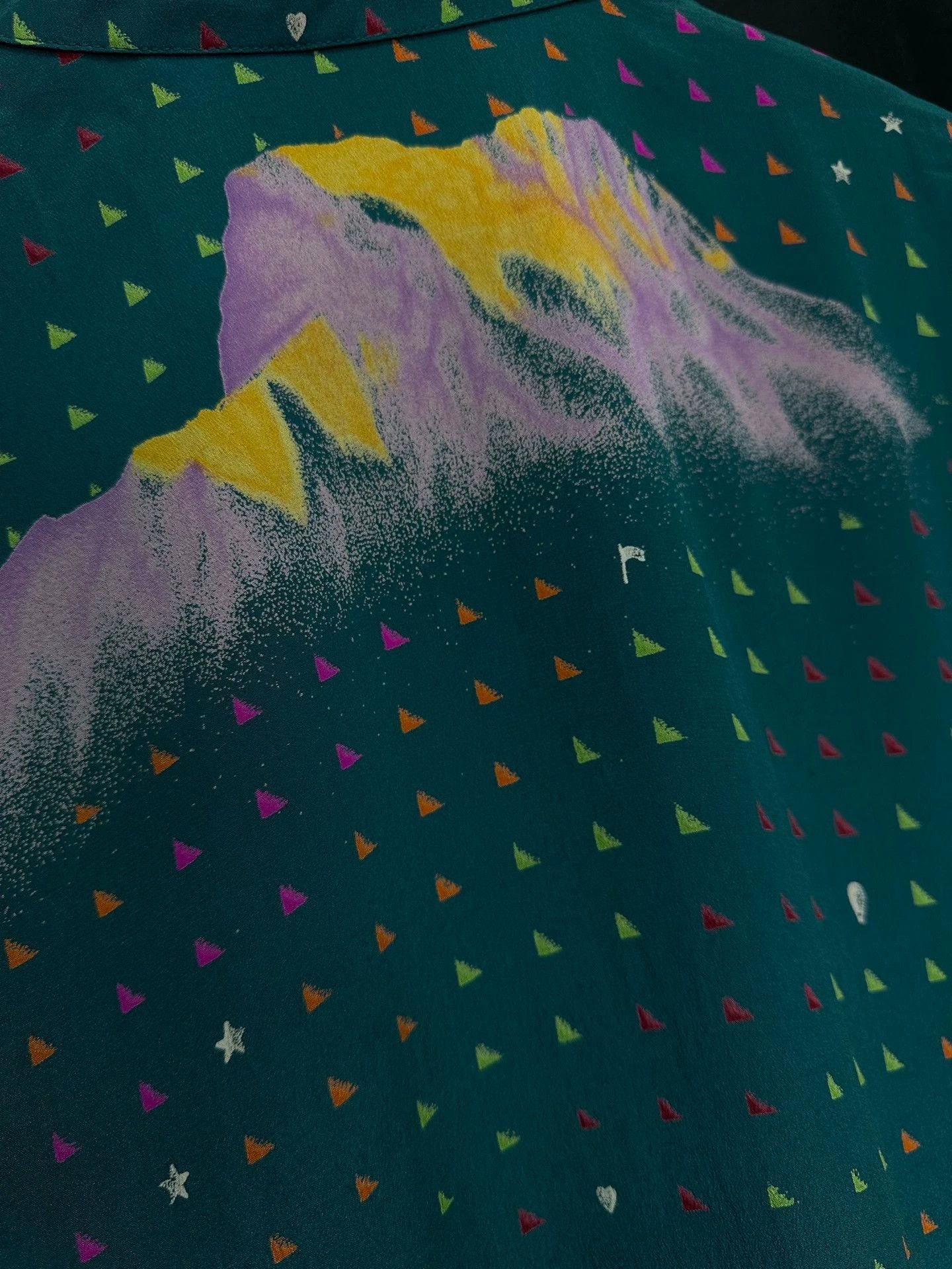 Issey Miyake Green Mountain Print Button-Up Shirt - Size S Size US S / EU 44-46 / 1 - 3 Thumbnail