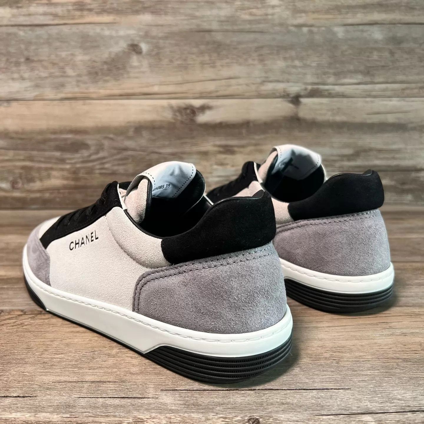 Chanel Multi Color Low-Top Sneakers Size 6 Size US 6 / EU 39 - 4 Thumbnail