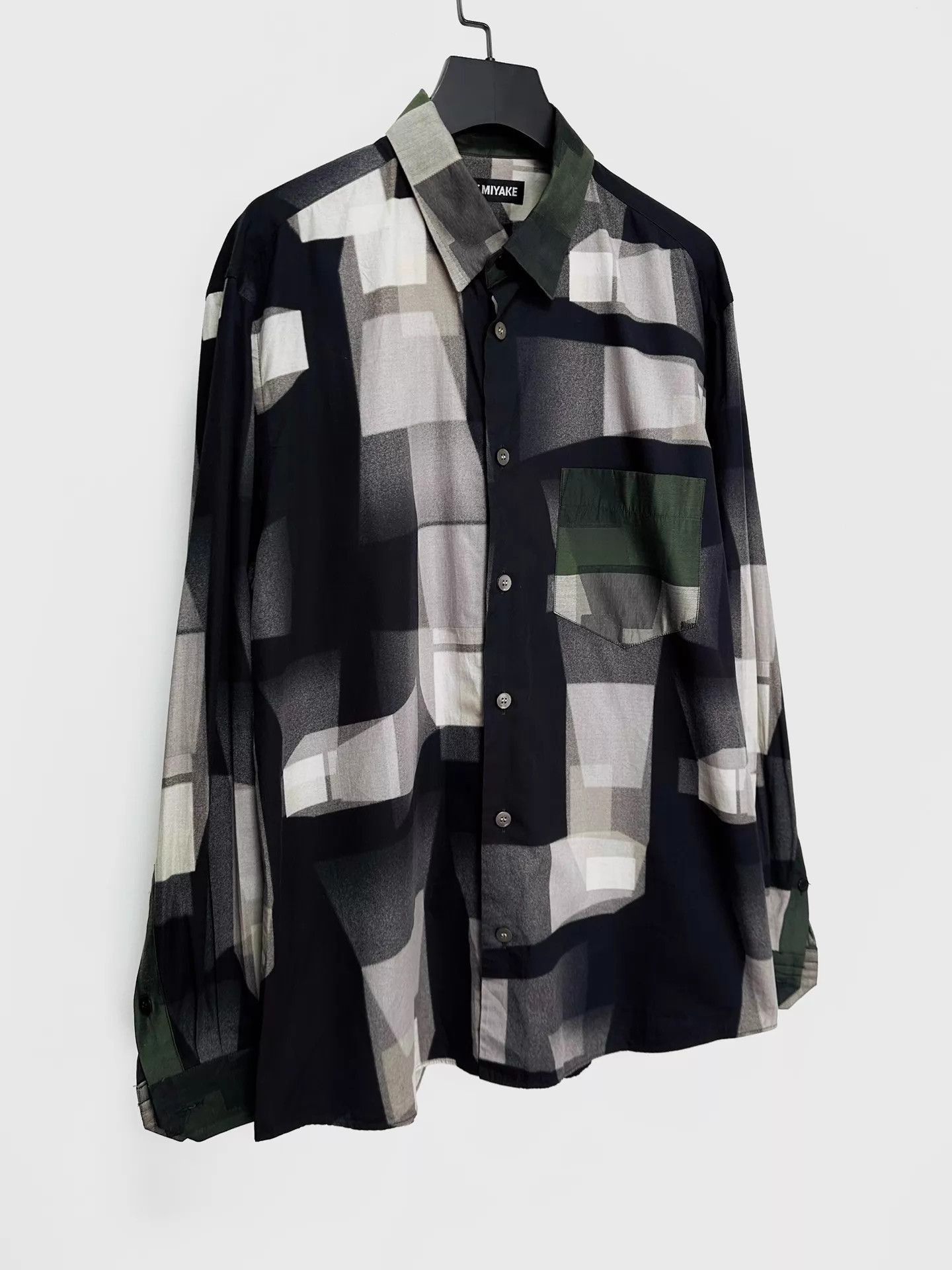 Issey Miyake Geometric Print Long Sleeve Button-Up Shirt Size US S / EU 44-46 / 1 - 3 Thumbnail