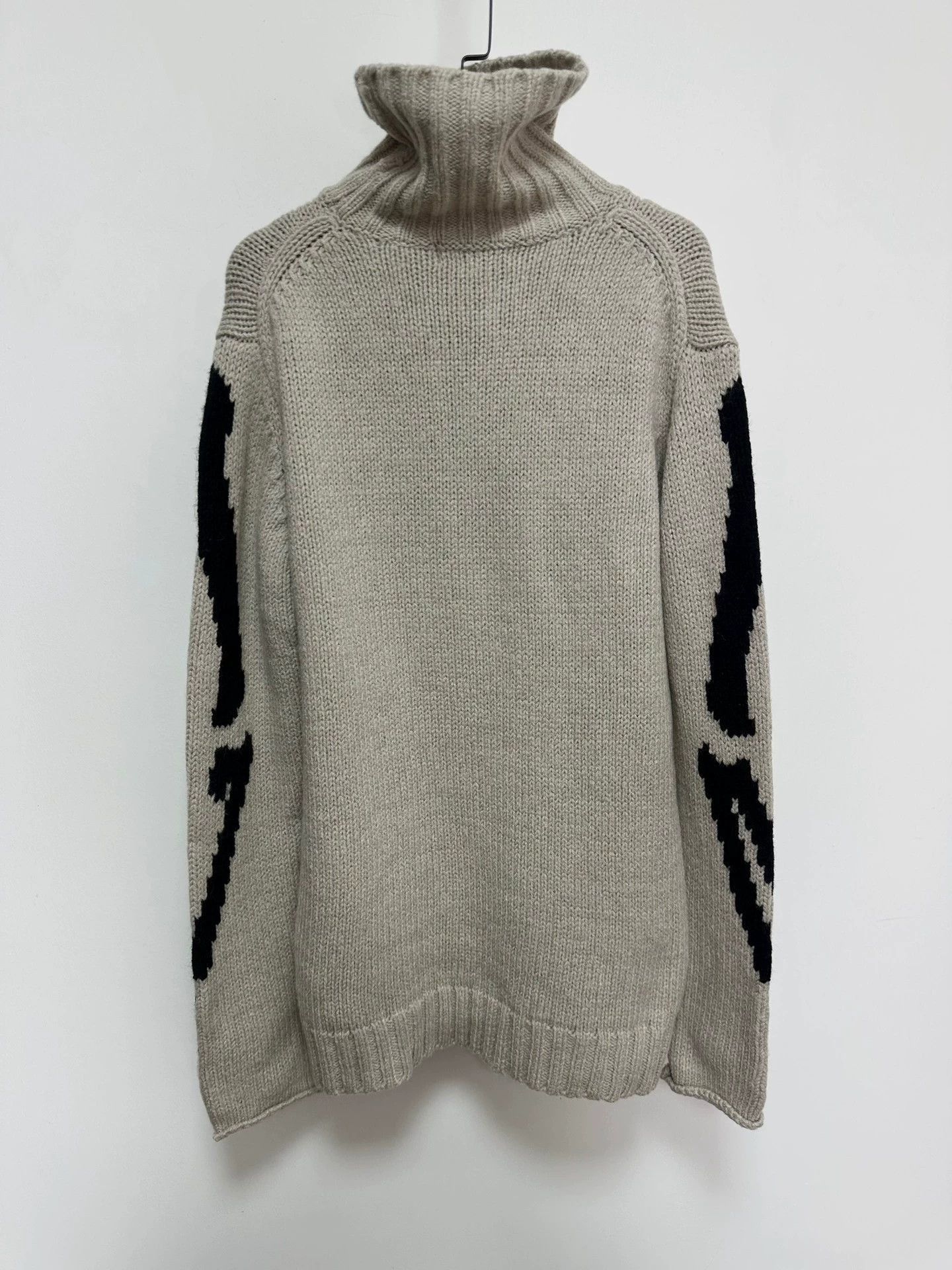 Yohji Yamamoto Beige Turtleneck Sweater with Red Cherry Print Size US M / EU 48-50 / 2 - 2 Thumbnail