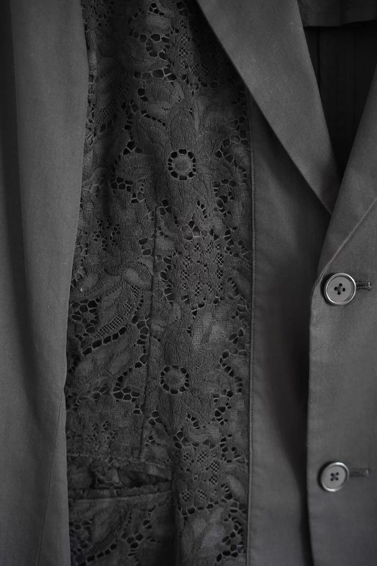 Yohji Yamamoto Black Lace Panel Blazer with Button Closure Size US S / EU 44-46 / 1 - 5 Thumbnail