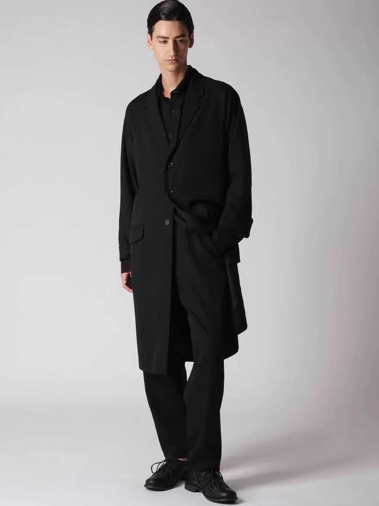 Yohji Yamamoto Black Long Coat with Button Closure Size M Size US M / EU 48-50 / 2 - 5 Thumbnail