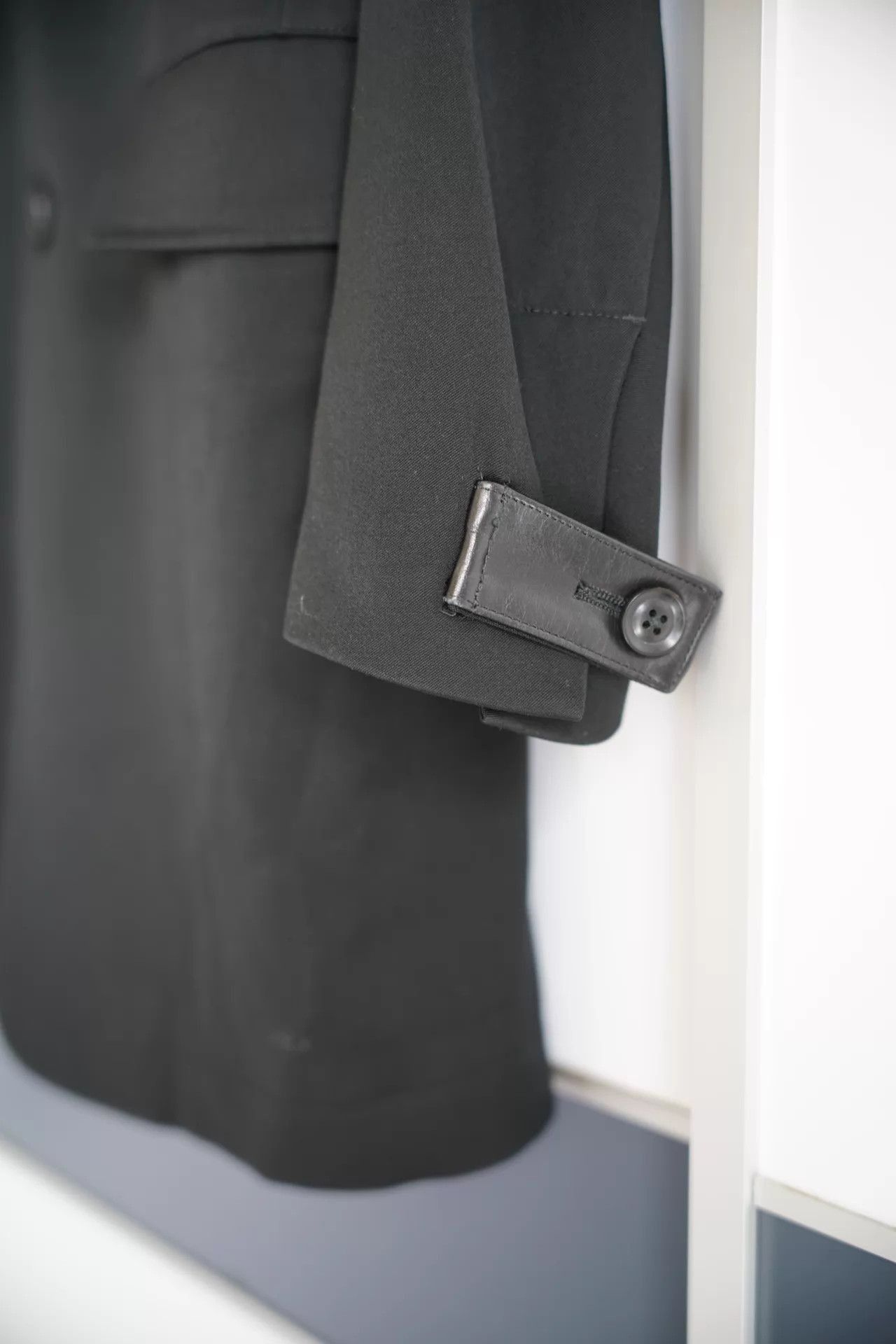 Yohji Yamamoto Black Tailored Blazer with Button Detail - Size M Size US M / EU 48-50 / 2 - 4 Thumbnail