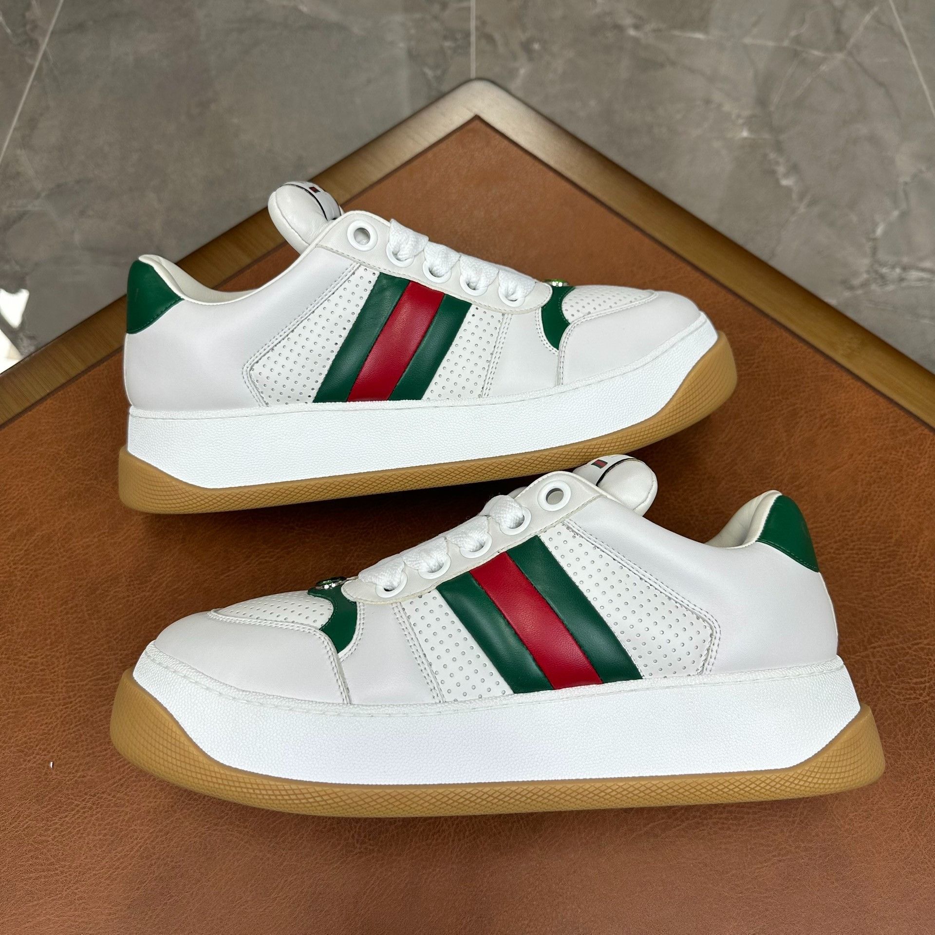 Gucci Gucci White Lowtop Sneakers 12 Men Size US 12 / EU 45 - 4 Thumbnail