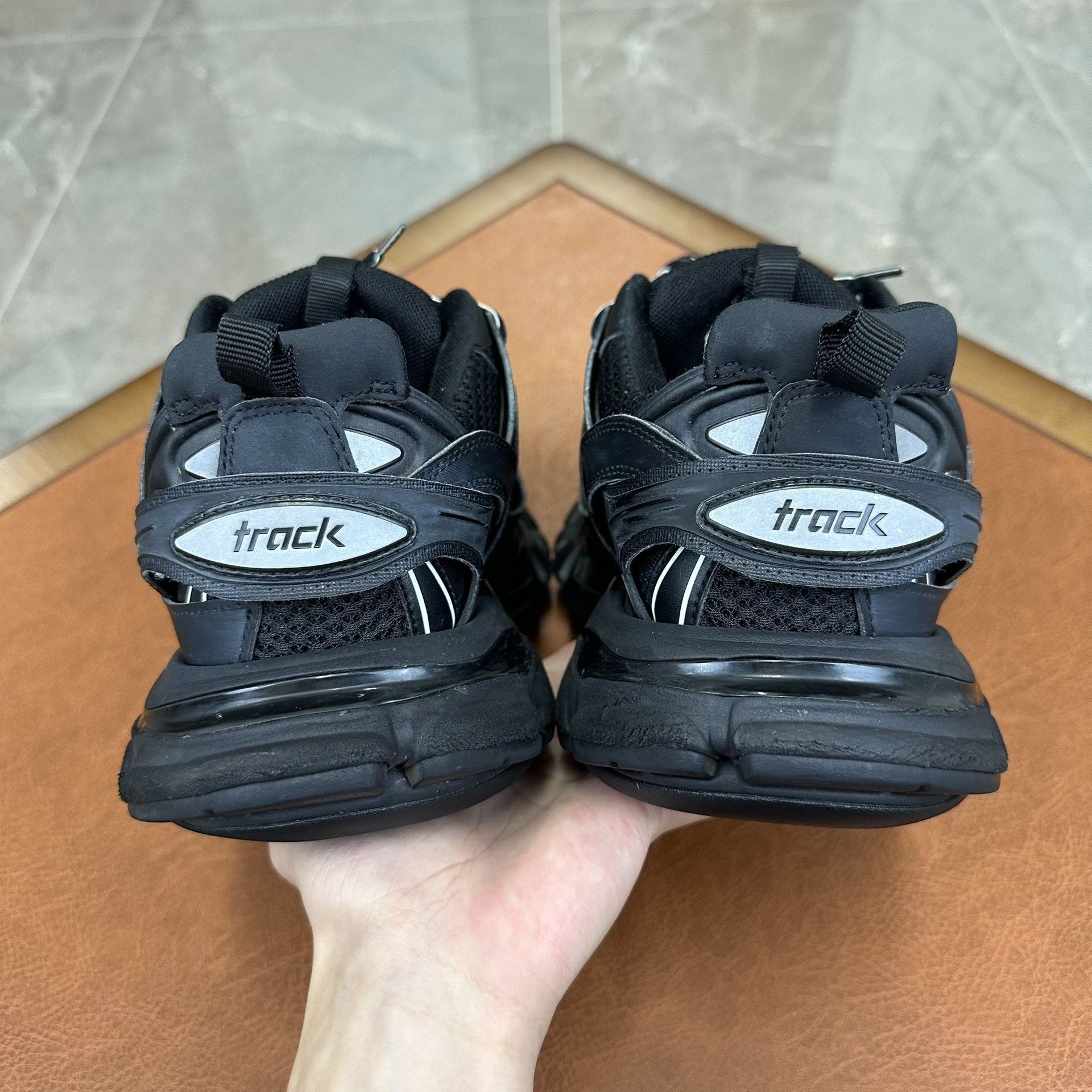 Balenciaga Balenciaga Distressed Black Lowtop Sneakers 7 Men Size US 7 / EU 40 - 3 Thumbnail