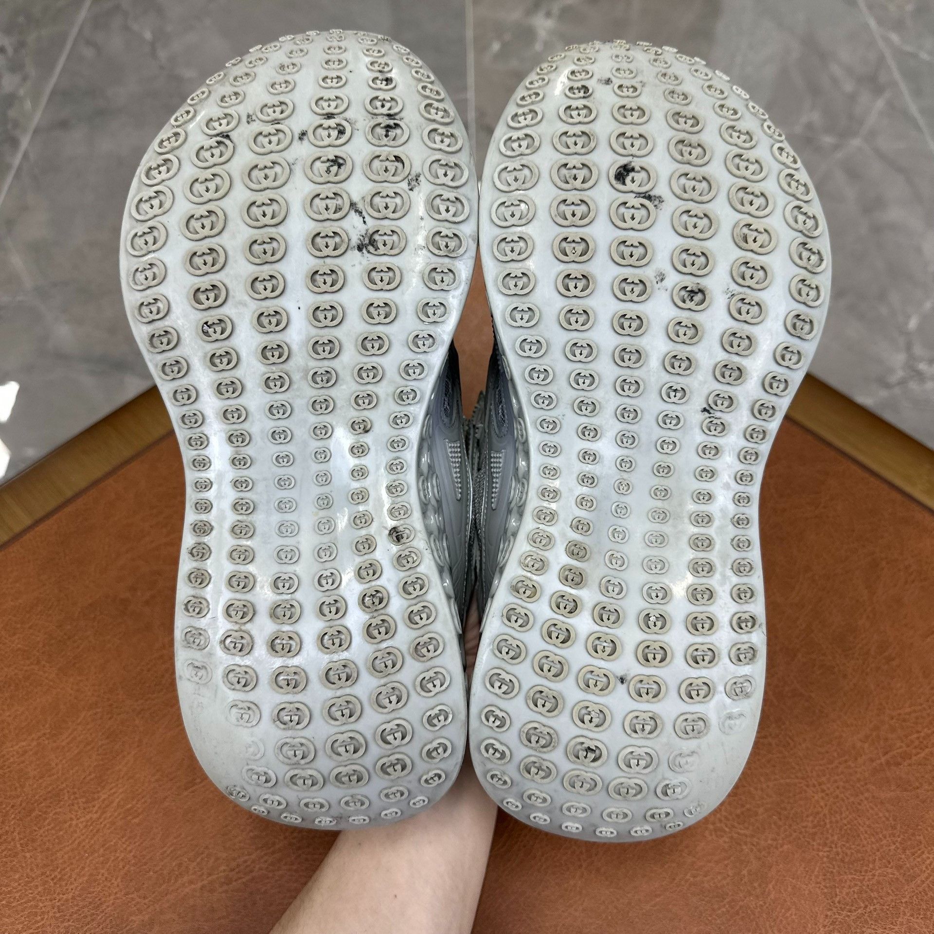 Gucci Gucci Gray Lowtop Sneakers 6 Men Size US 6 / EU 39 - 6 Thumbnail