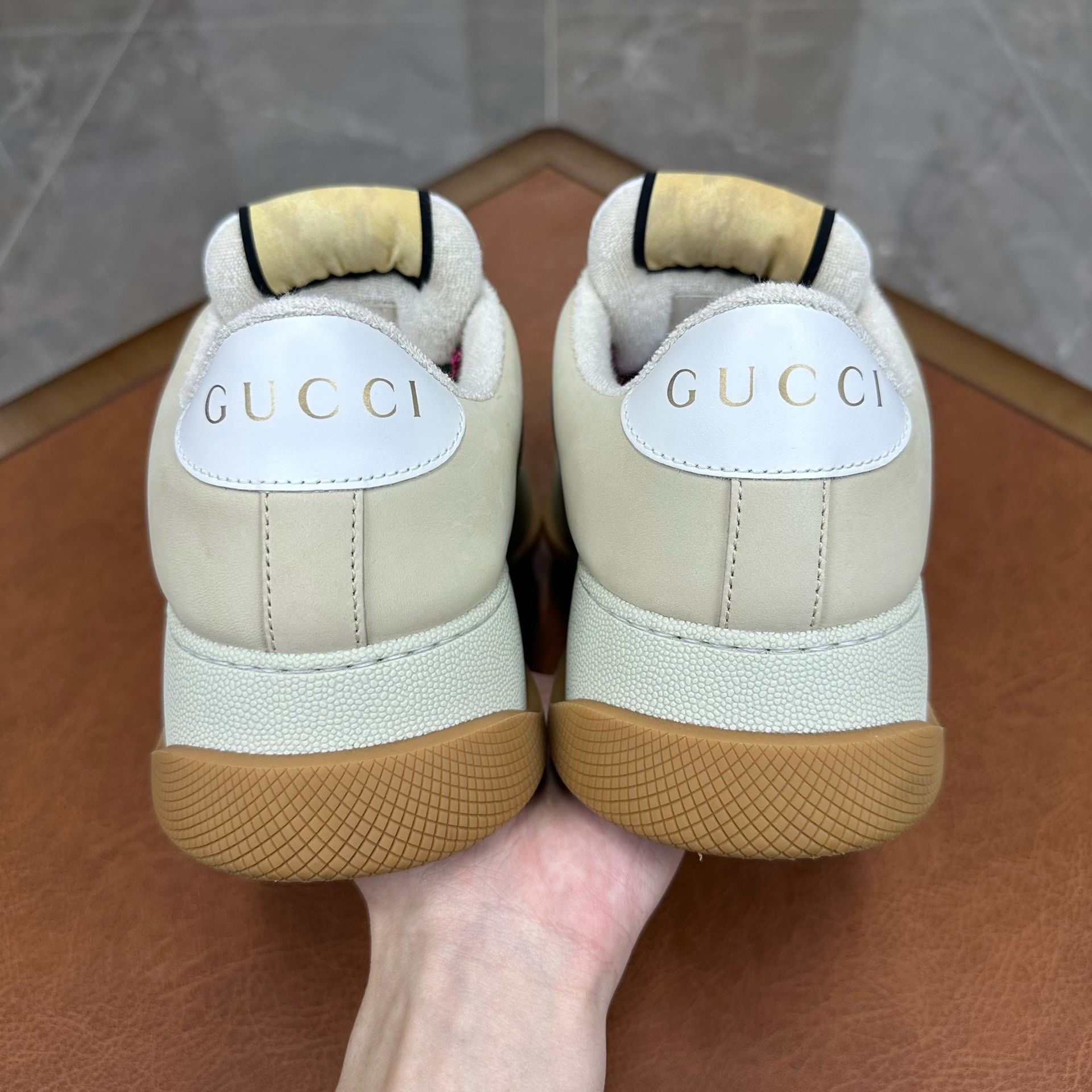 Gucci Gucci Canvas Beige Lowtop Sneakers it_38 Women Size US 8 / IT 38 - 3 Thumbnail