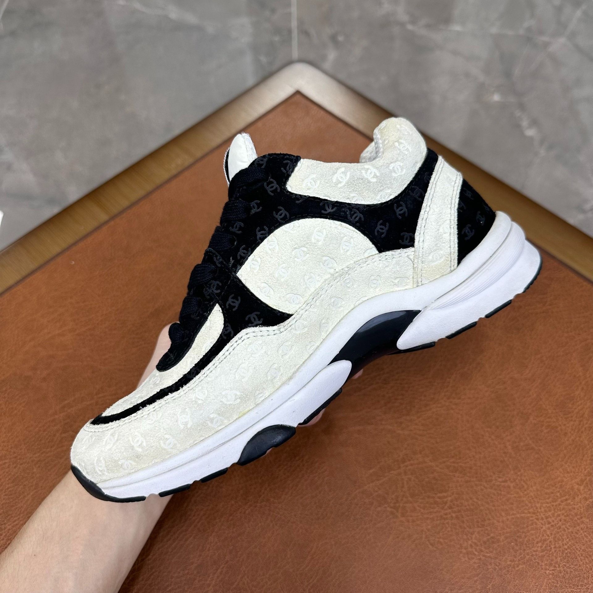 Chanel Chanel Casual Black Lowtop Sneakers it_36 Women Size US 6 / IT 36 - 5 Thumbnail
