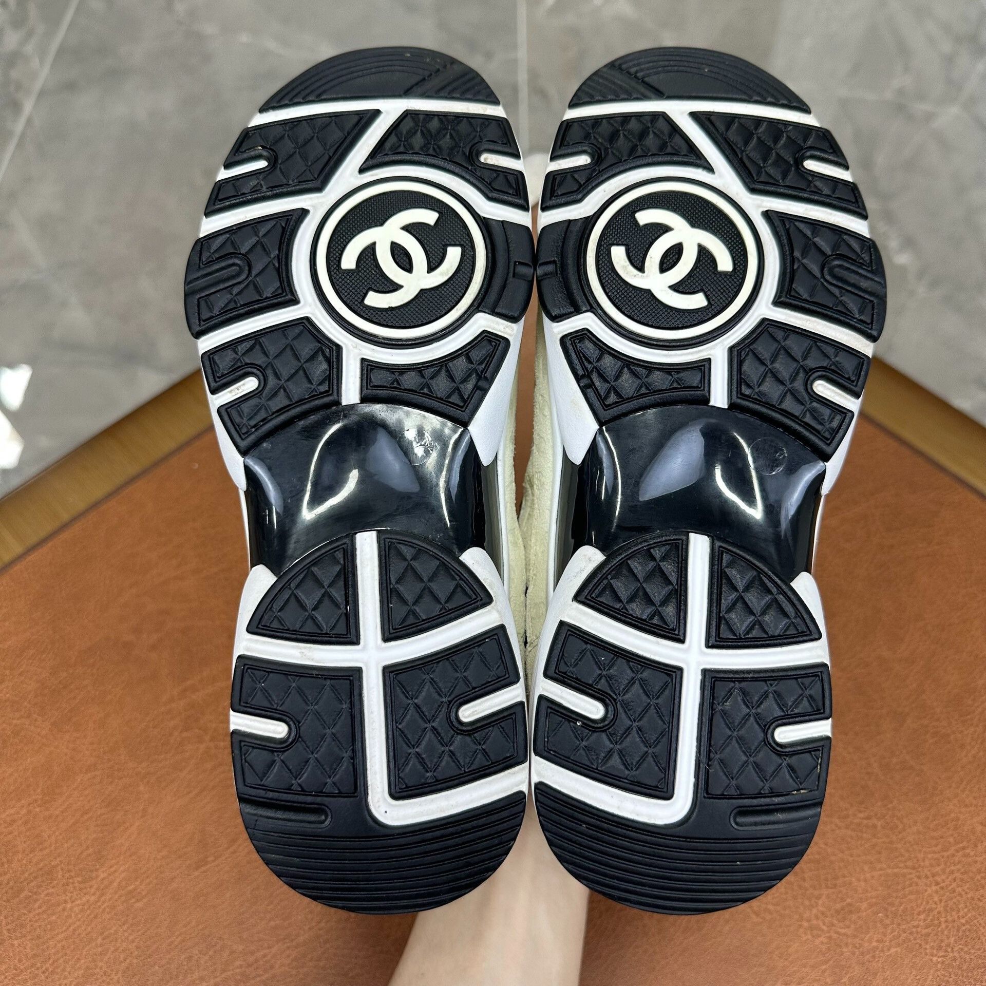 Chanel Chanel Casual Black Lowtop Sneakers it_36 Women Size US 6 / IT 36 - 8 Thumbnail