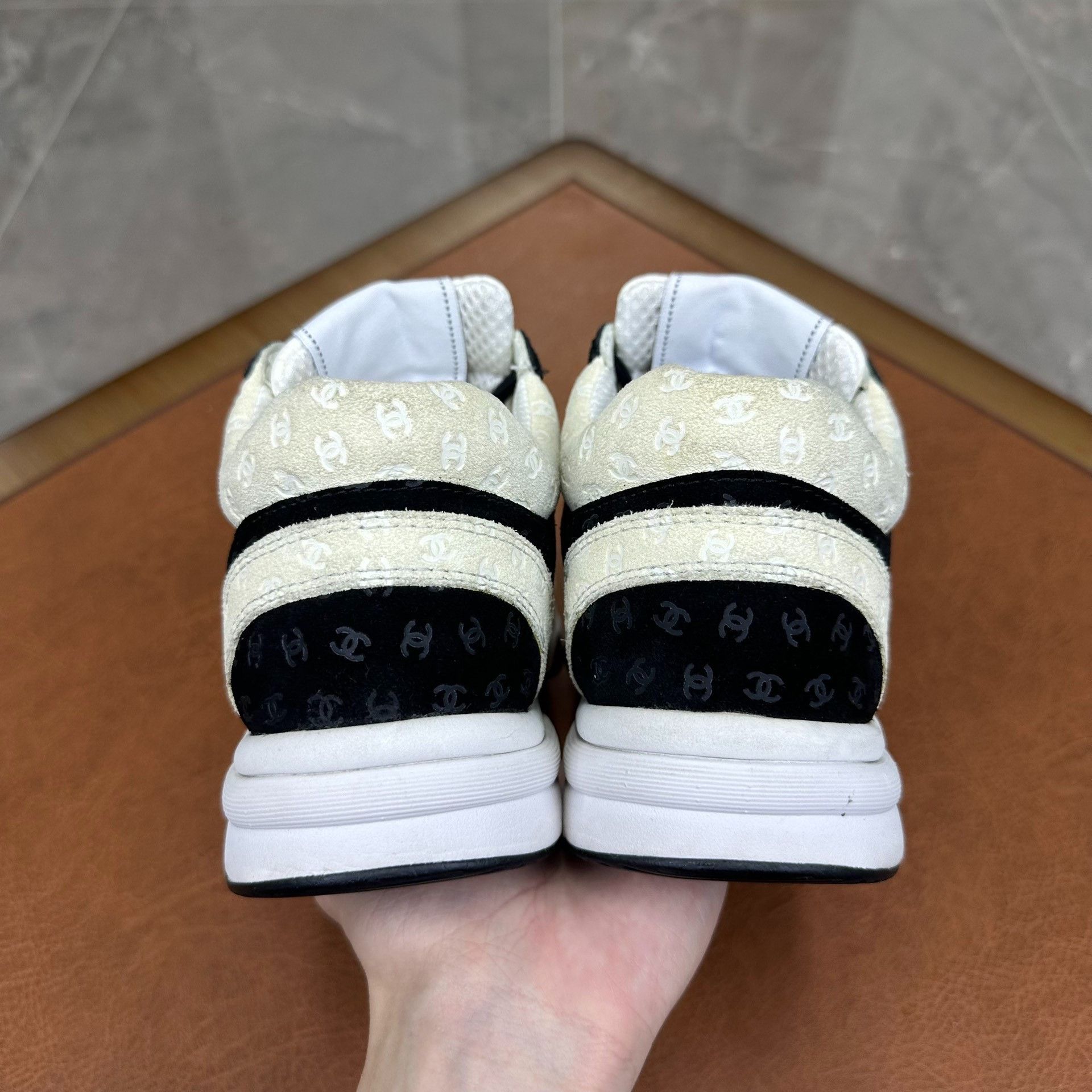 Chanel Chanel Casual Black Lowtop Sneakers it_36 Women Size US 6 / IT 36 - 3 Thumbnail