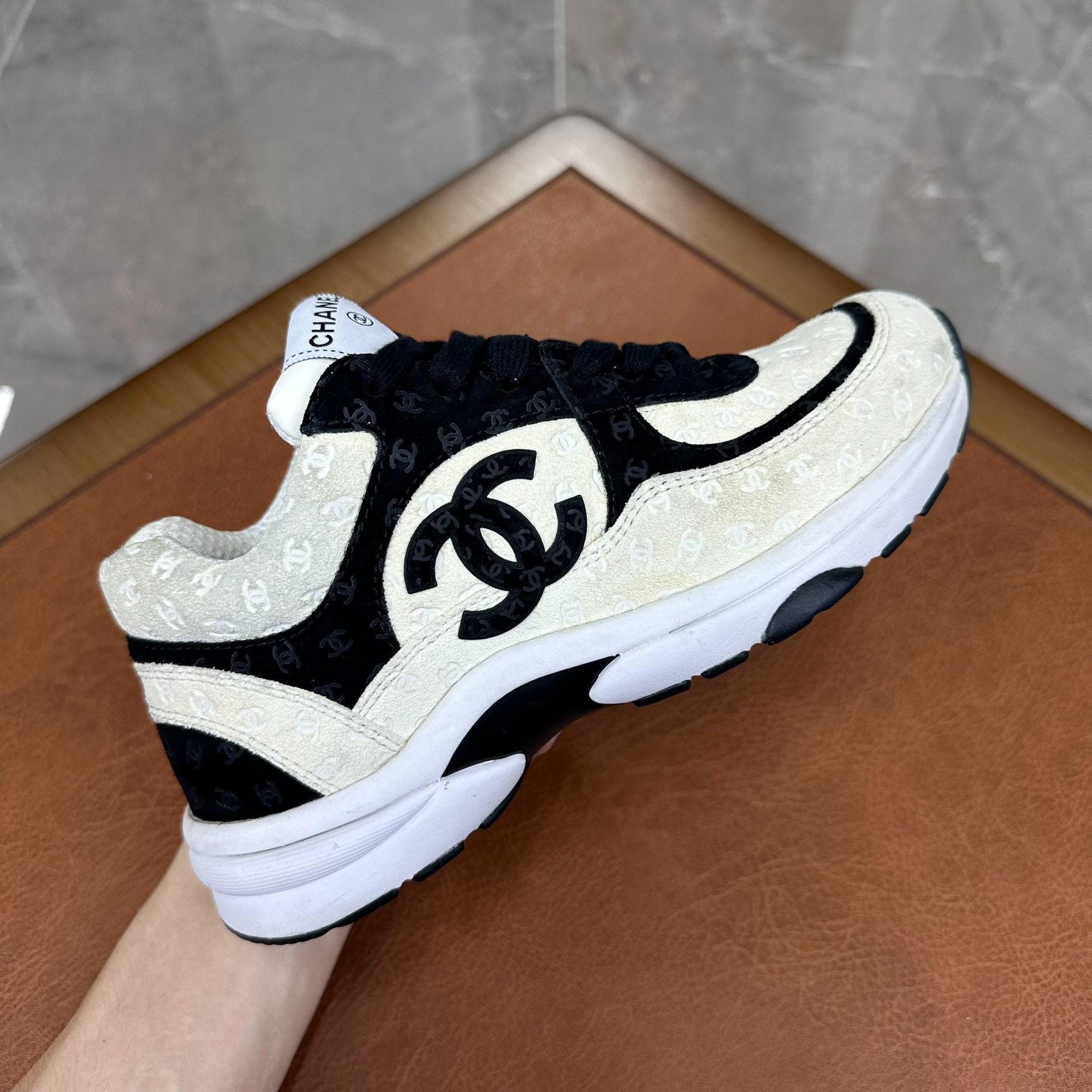 Chanel Chanel Casual Black Lowtop Sneakers it_36 Women Size US 6 / IT 36 - 4 Thumbnail