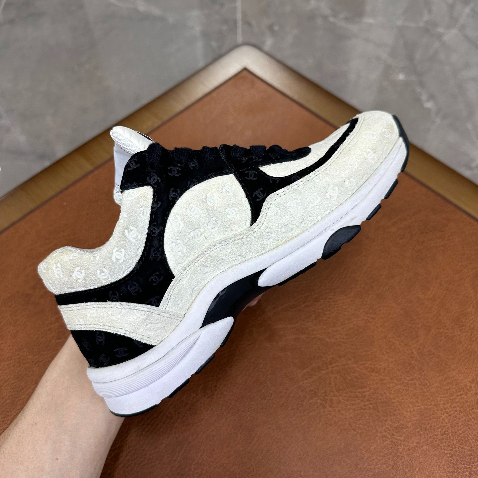 Chanel Chanel Casual Black Lowtop Sneakers it_36 Women Size US 6 / IT 36 - 6 Thumbnail