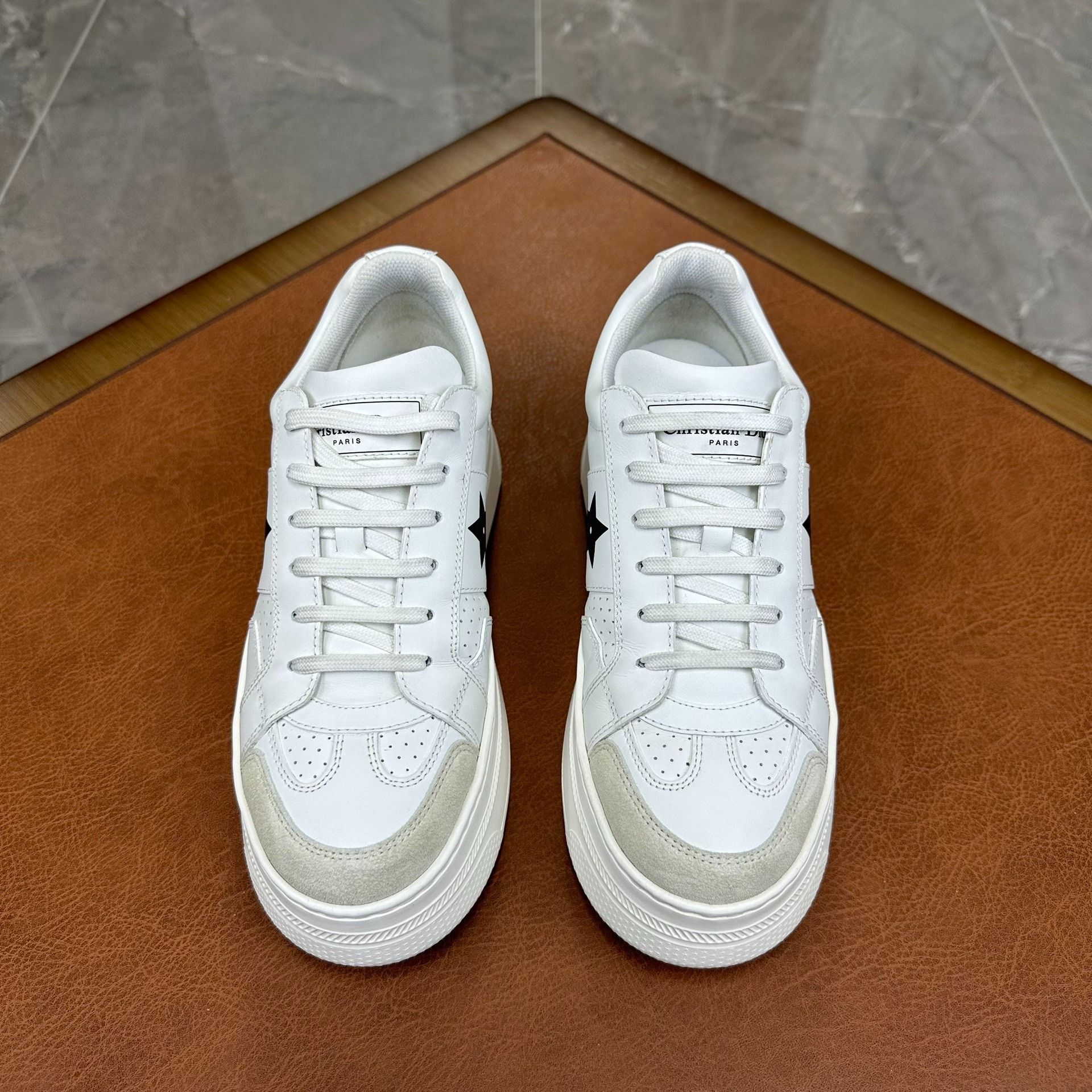 Dior Dior Leather White Lowtop Sneakers it_37-5 Women Size US 7.5 / IT 37.5 - 2 Thumbnail