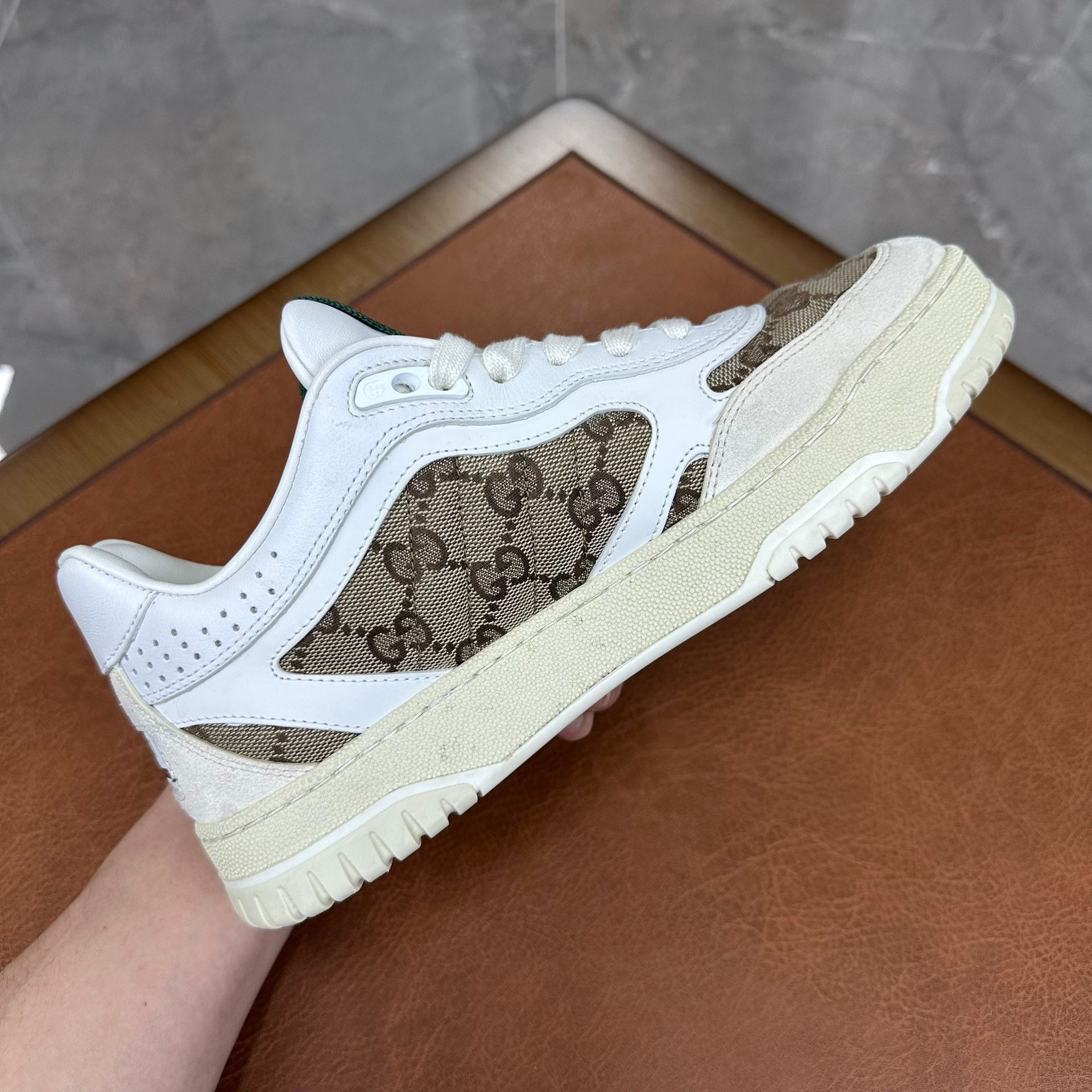 Gucci Gucci Leather White Lowtop Sneakers it_37 Women Size US 7 / IT 37 - 4 Thumbnail