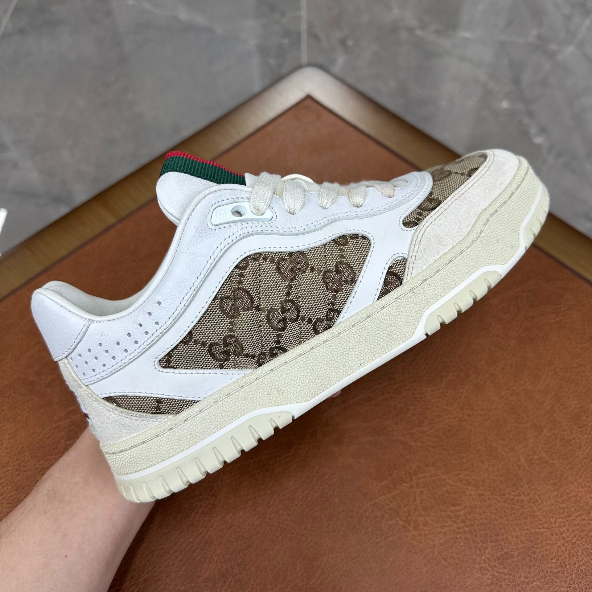 Gucci Gucci Leather White Lowtop Sneakers it_37 Women Size US 7 / IT 37 - 6 Thumbnail